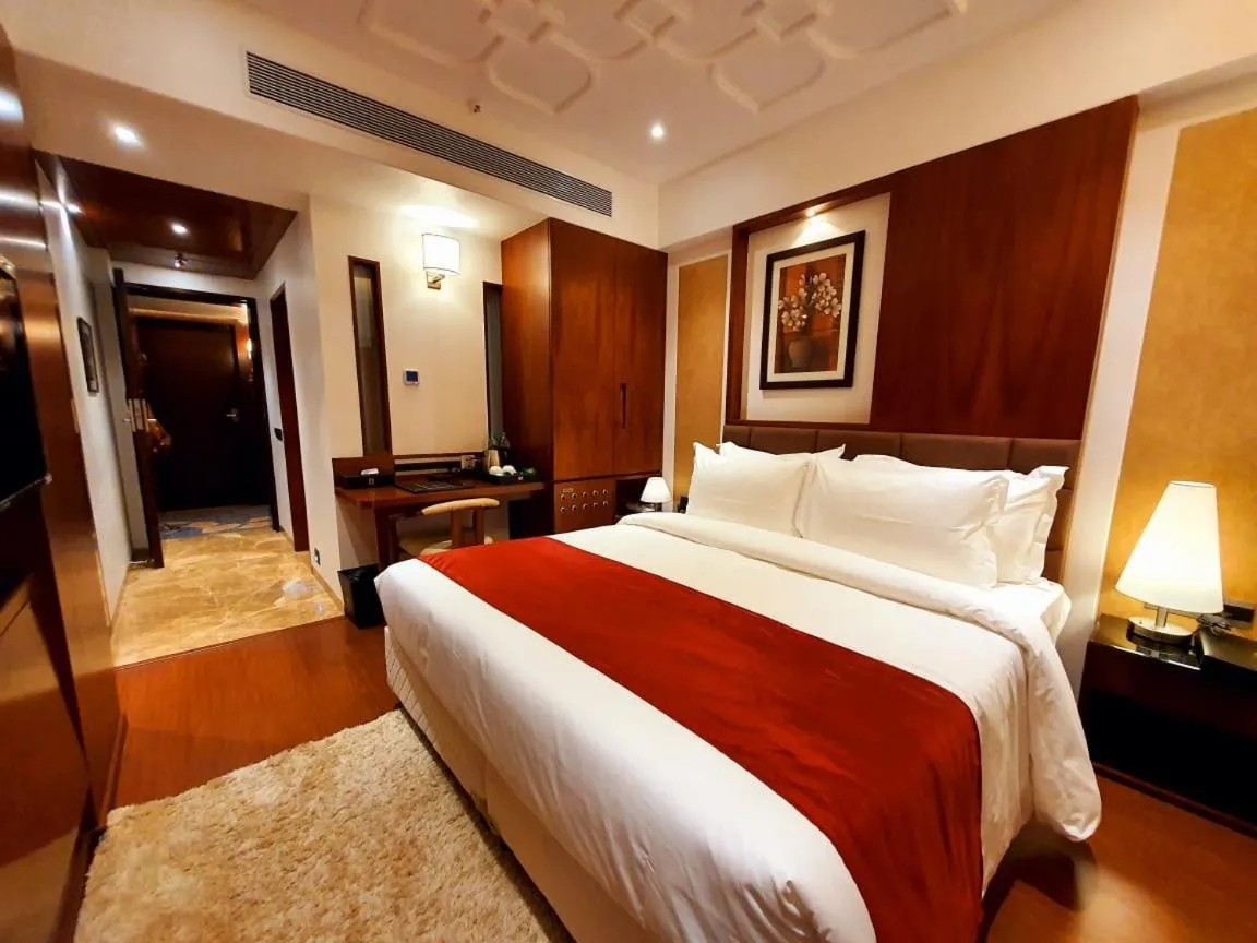 Bed in Hotel MBC Citadel Nashik