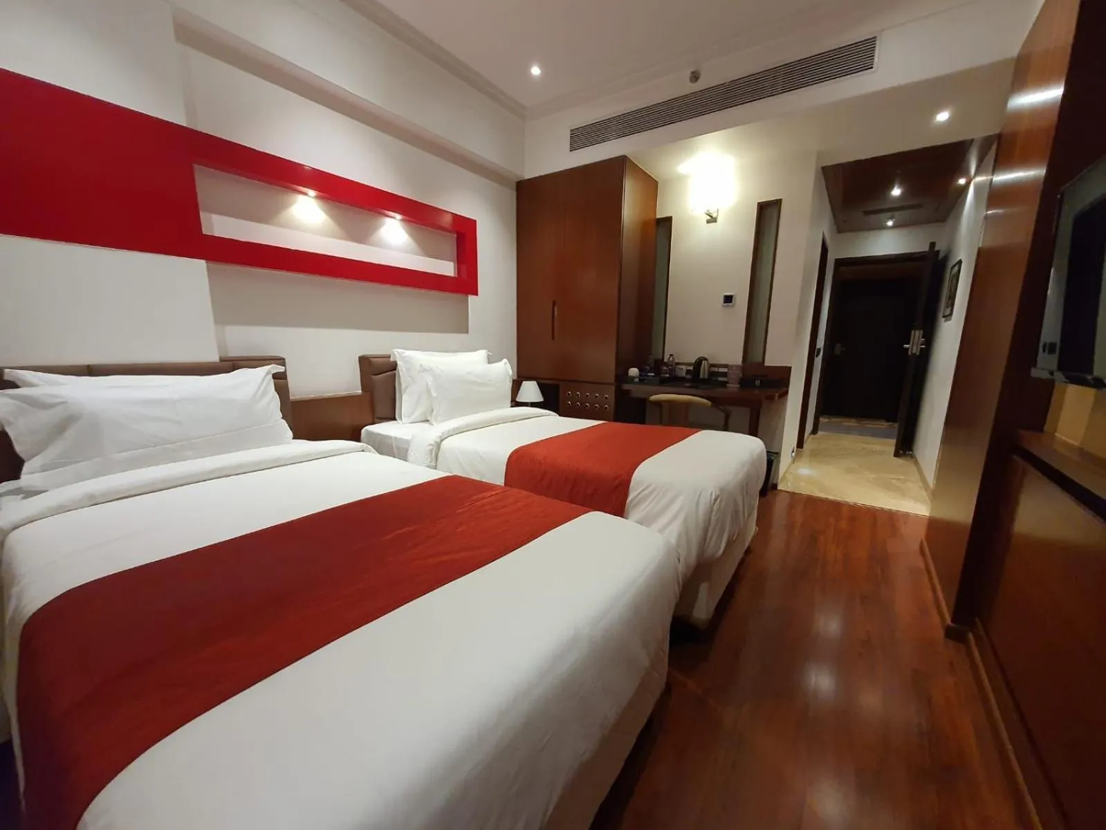 Bed in Hotel MBC Citadel Nashik