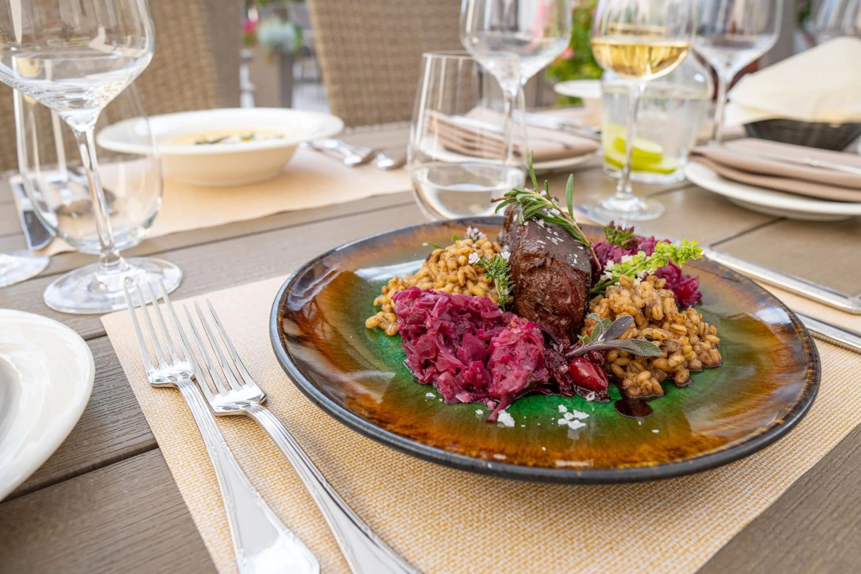 Restaurant/places to eat in Boutique Odyseja & Spa