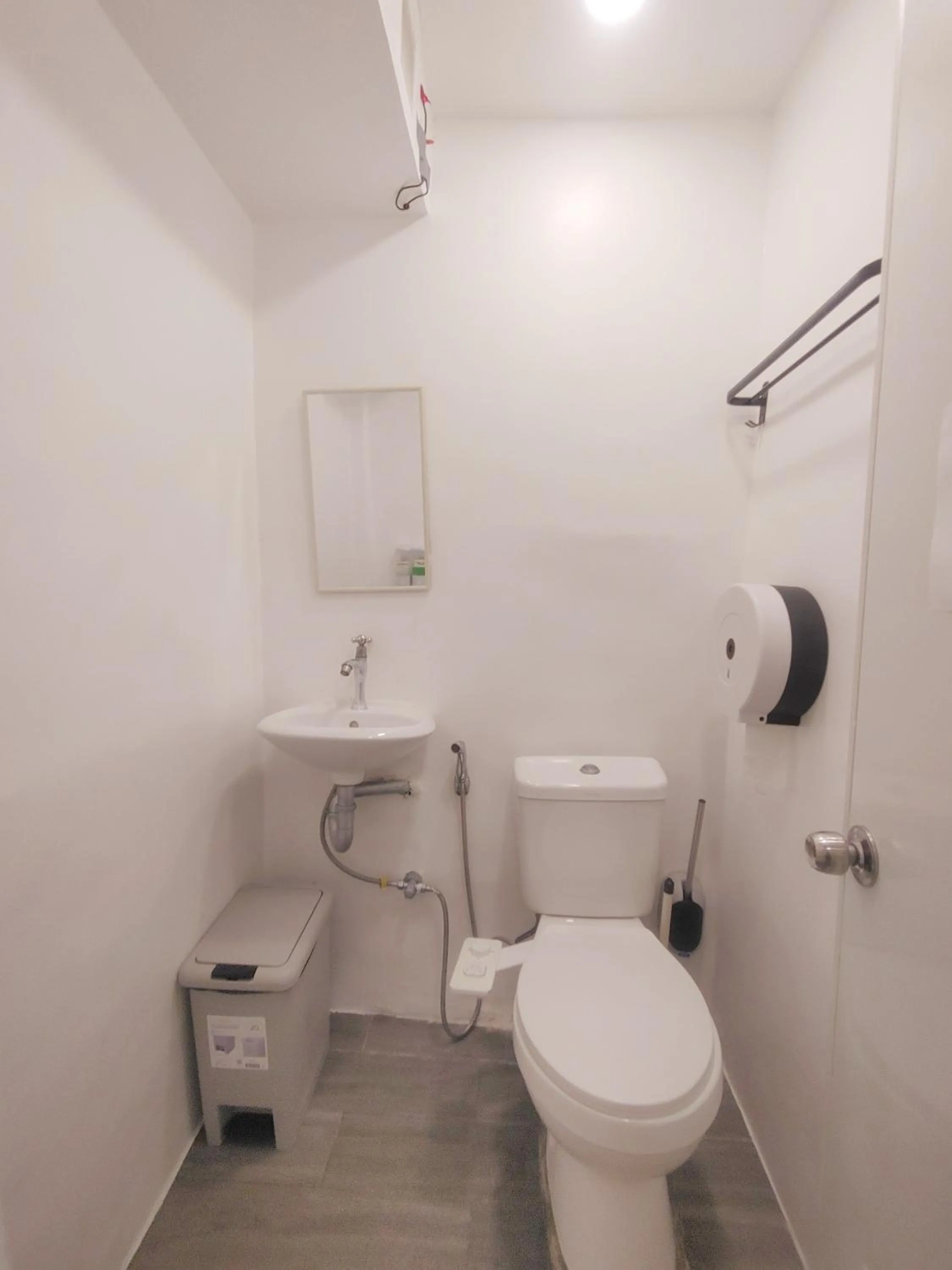 Toilet in VG Pension and Residences