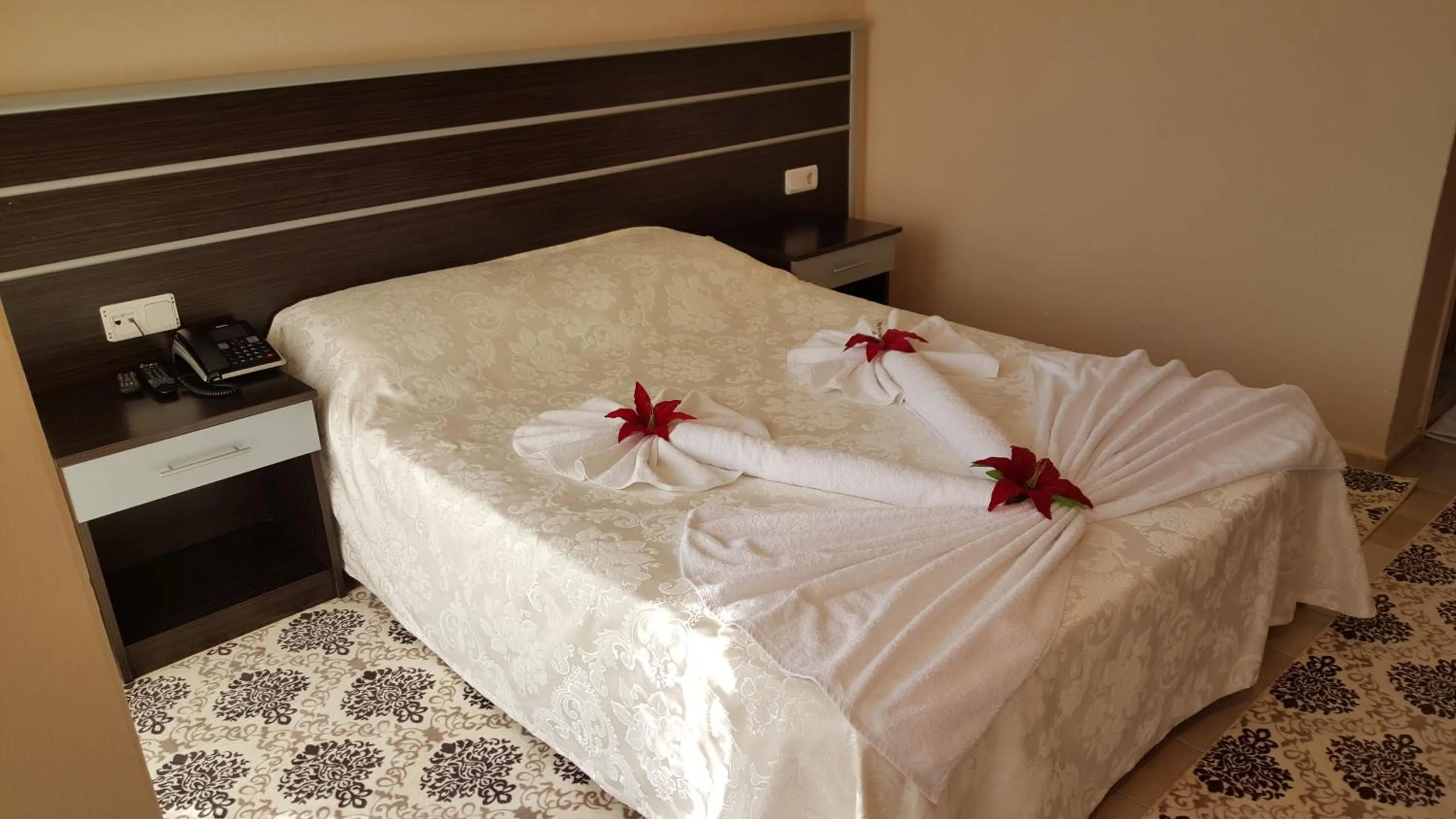 Bed in Kartal Hotel