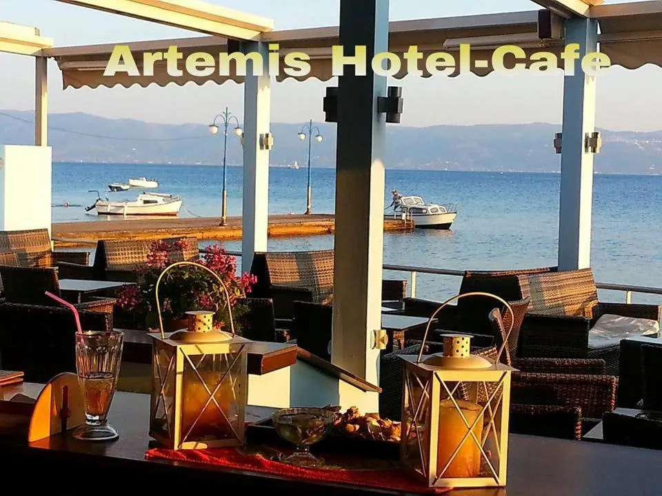 Artemis Hotel