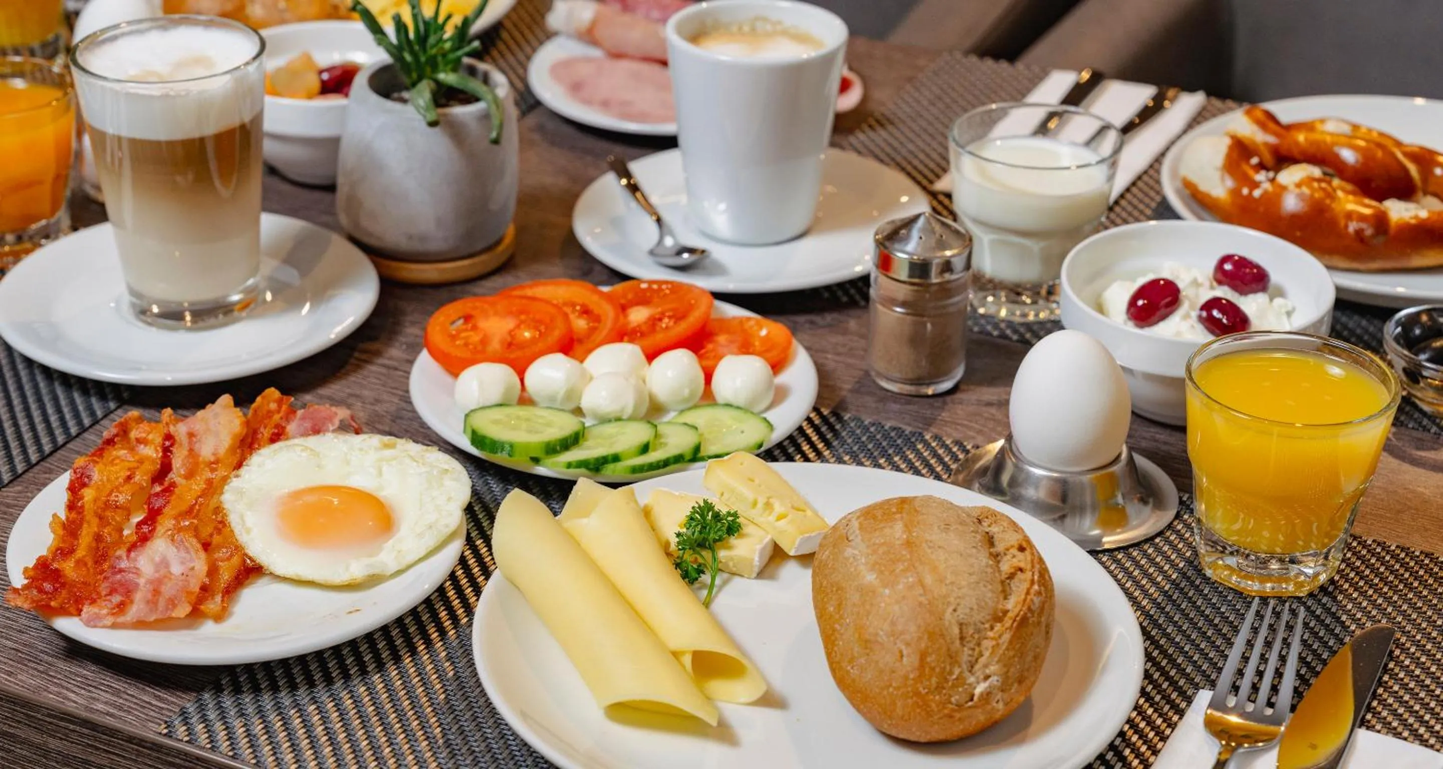 Breakfast in PLAZA INN Karlsruhe Nord