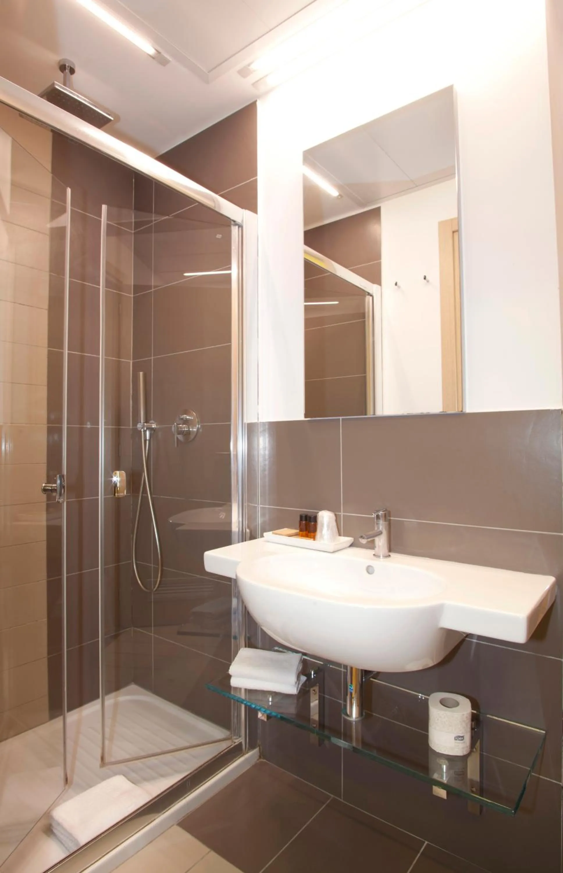 Shower in Hotel Il Cantico St. Peter