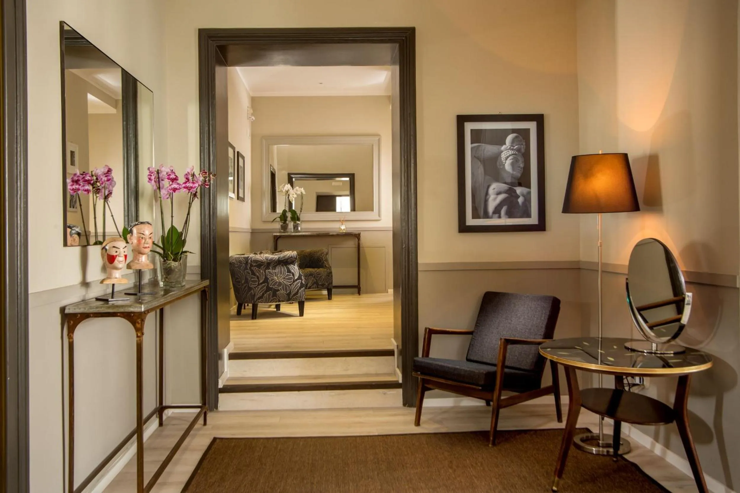 Decorative detail in Nazionale 51 Group