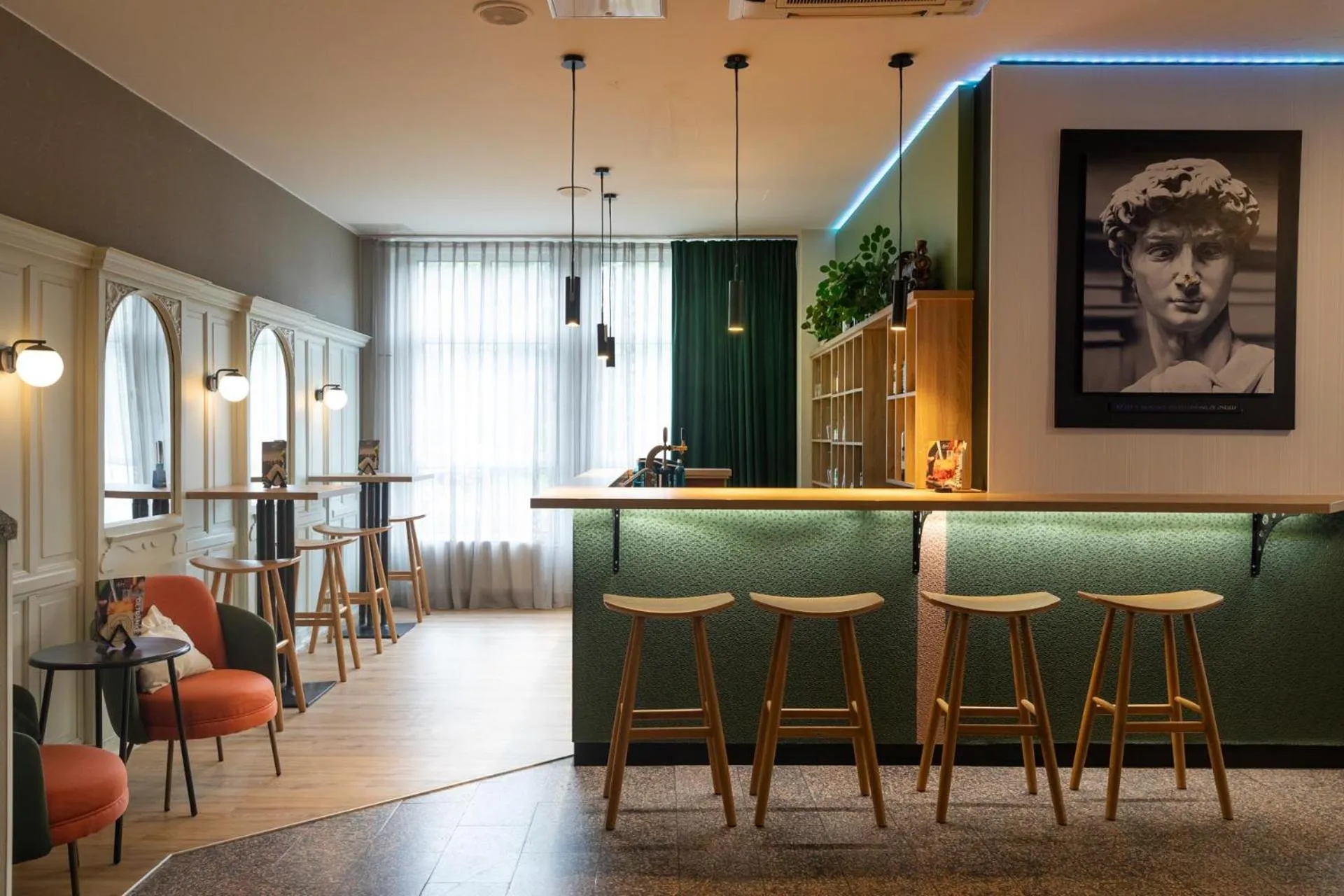 Lounge or bar in ACHAT Hotel Schwetzingen Heidelberg