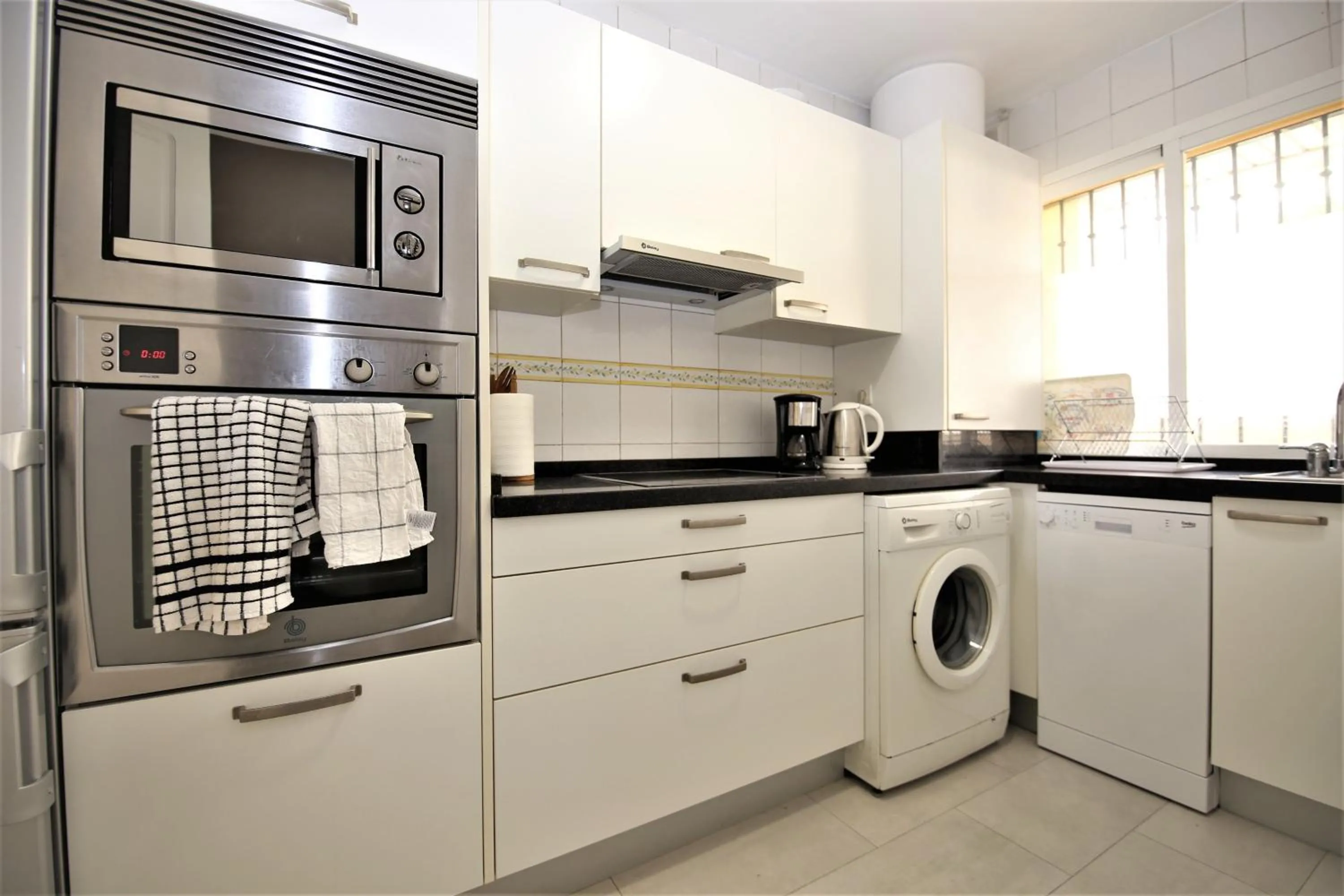 Estepona Port Apartment OLIVIAN