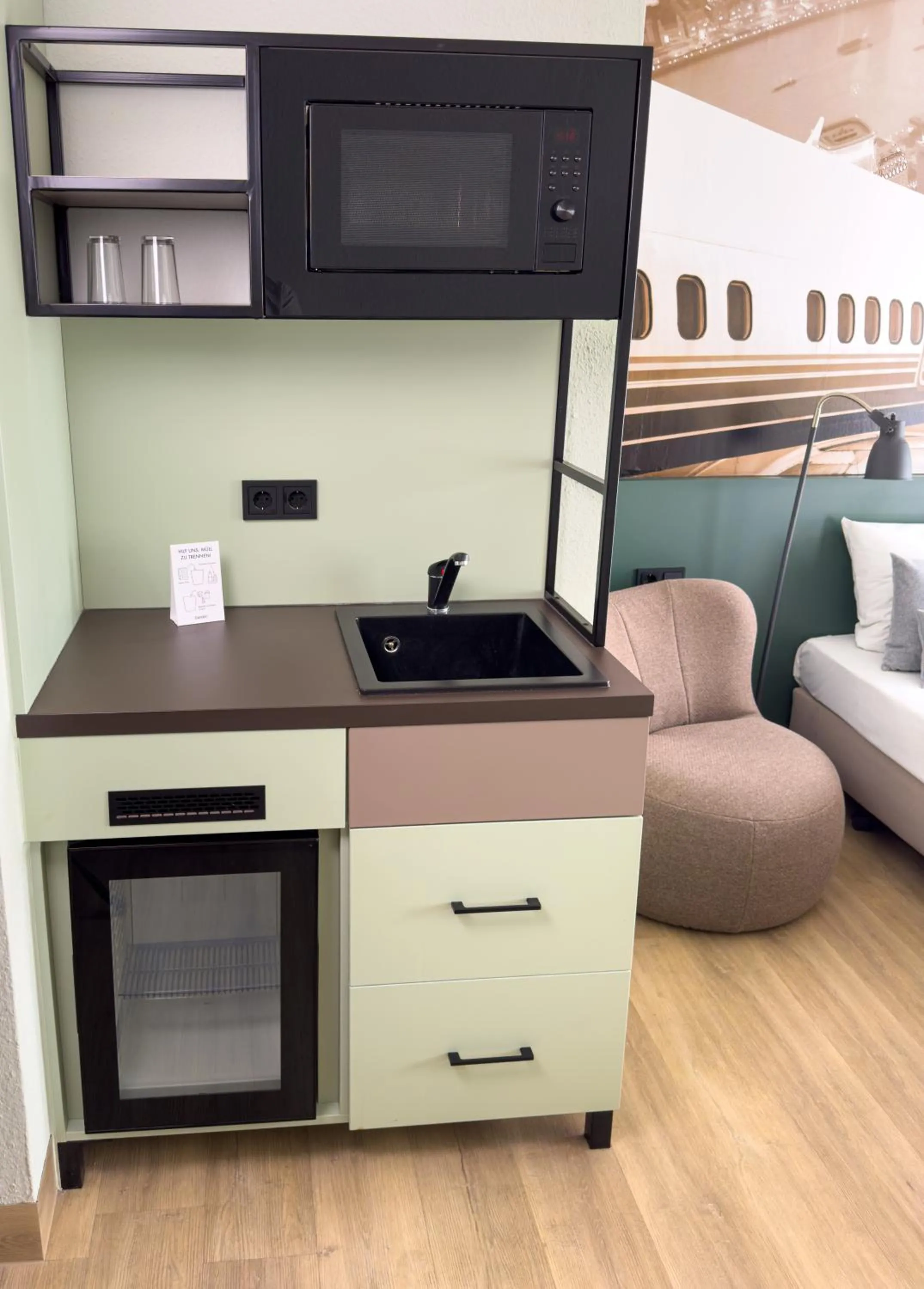 Kitchen or kitchenette in ACHAT Hotel Frankfurt Airport