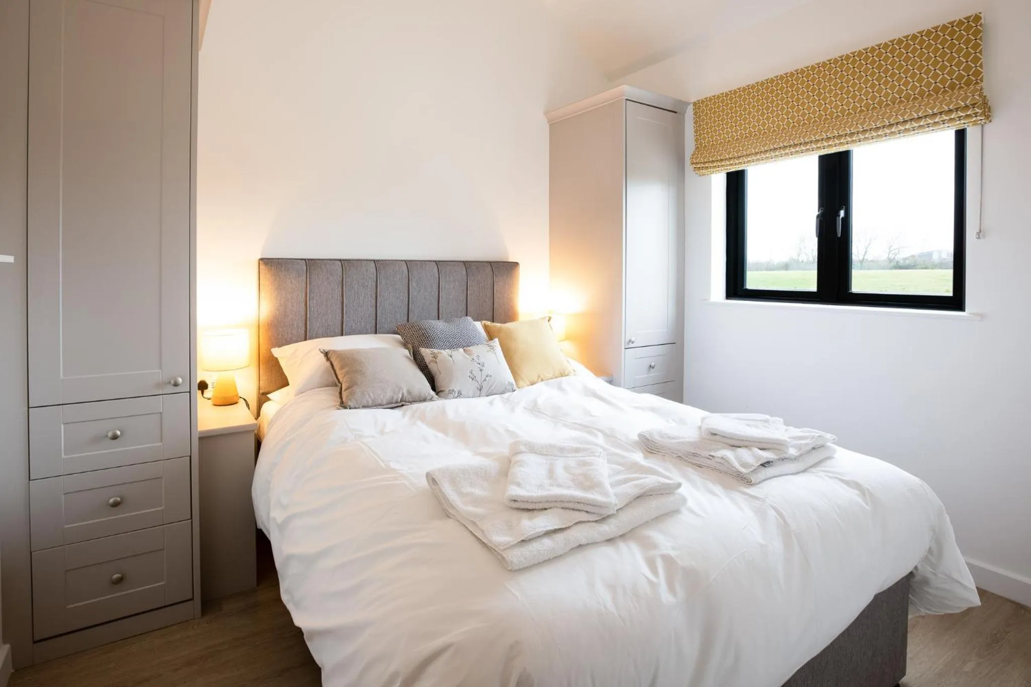 Bedroom, Bed in The Yard @ Pringle Farm