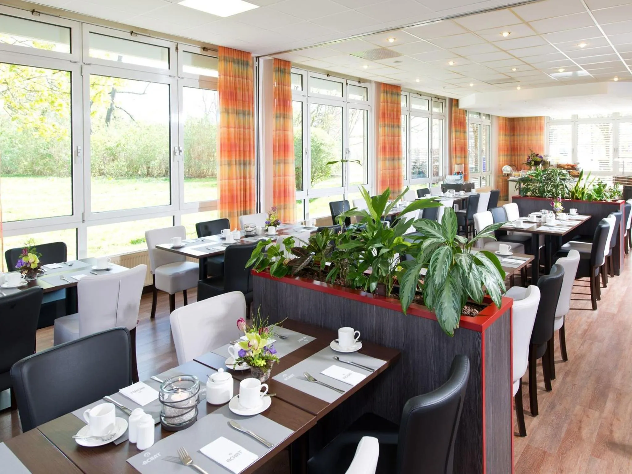 Restaurant/places to eat in ACHAT Hotel Zwickau
