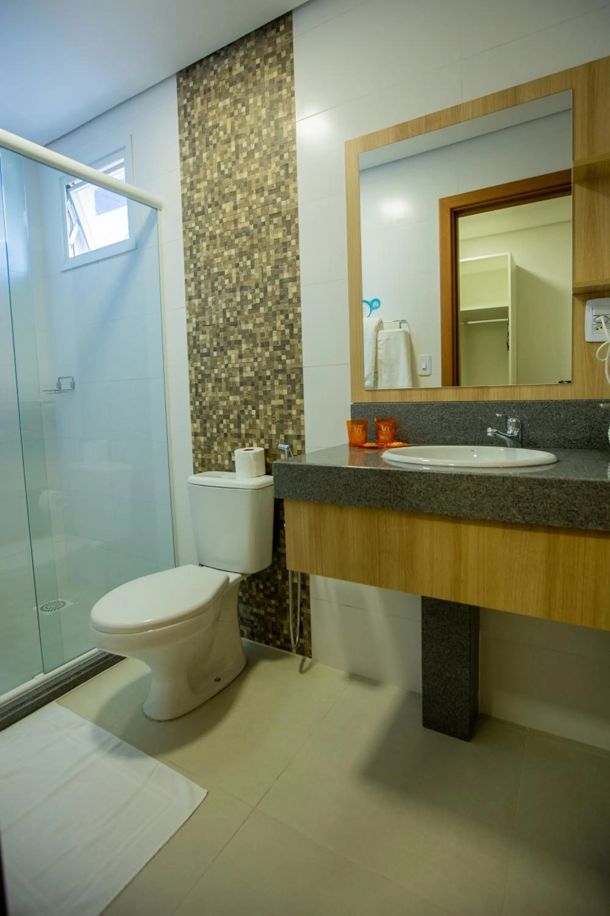 Shower in Tri Hotel Chapecó