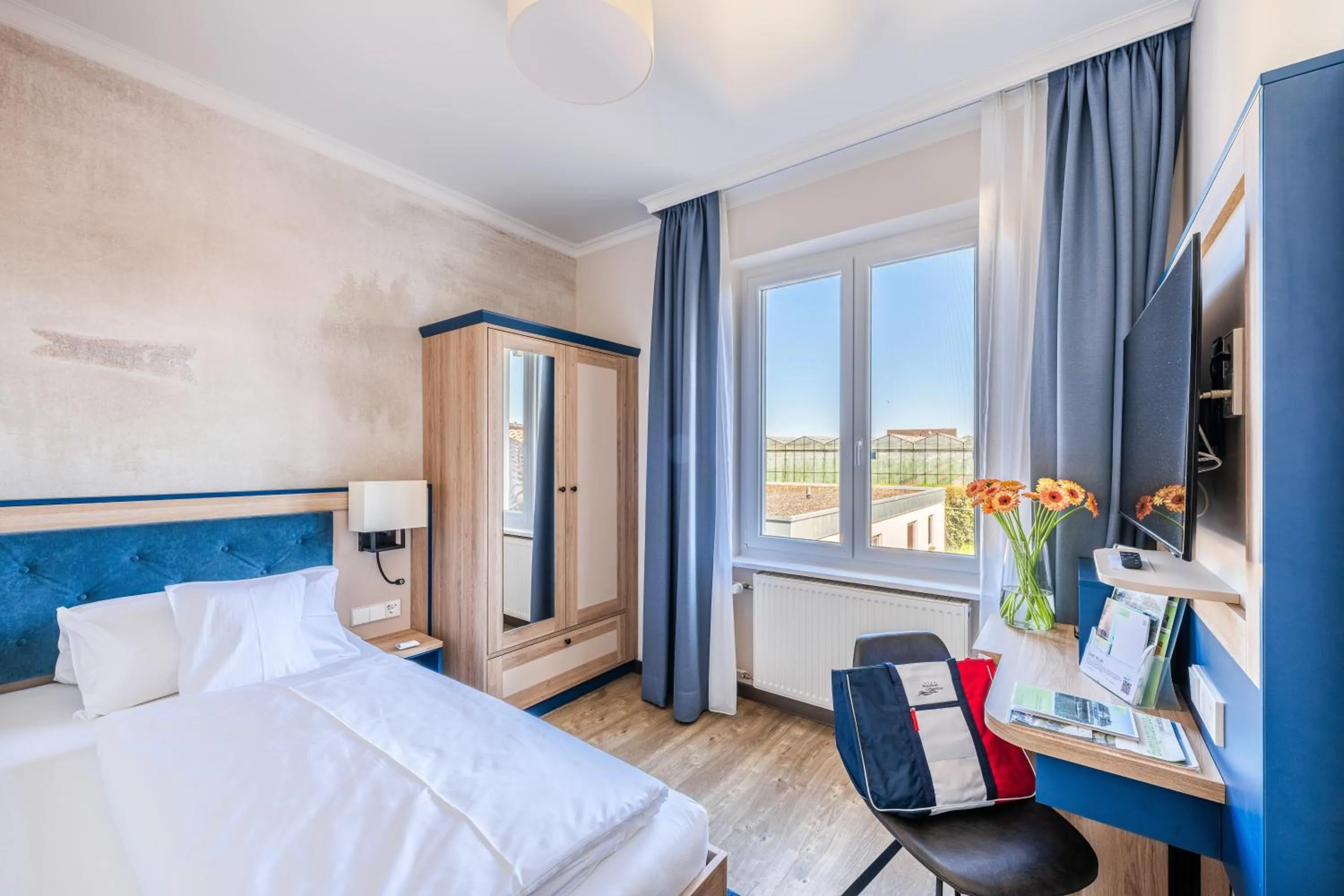 Bed in Strandhotel Löchnerhaus