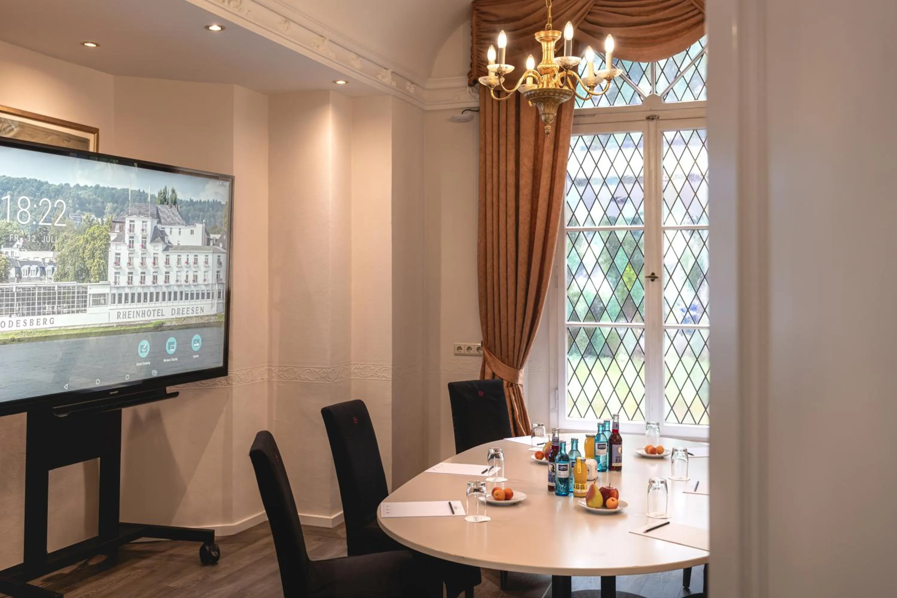 TV and multimedia in Rheinhotel Dreesen