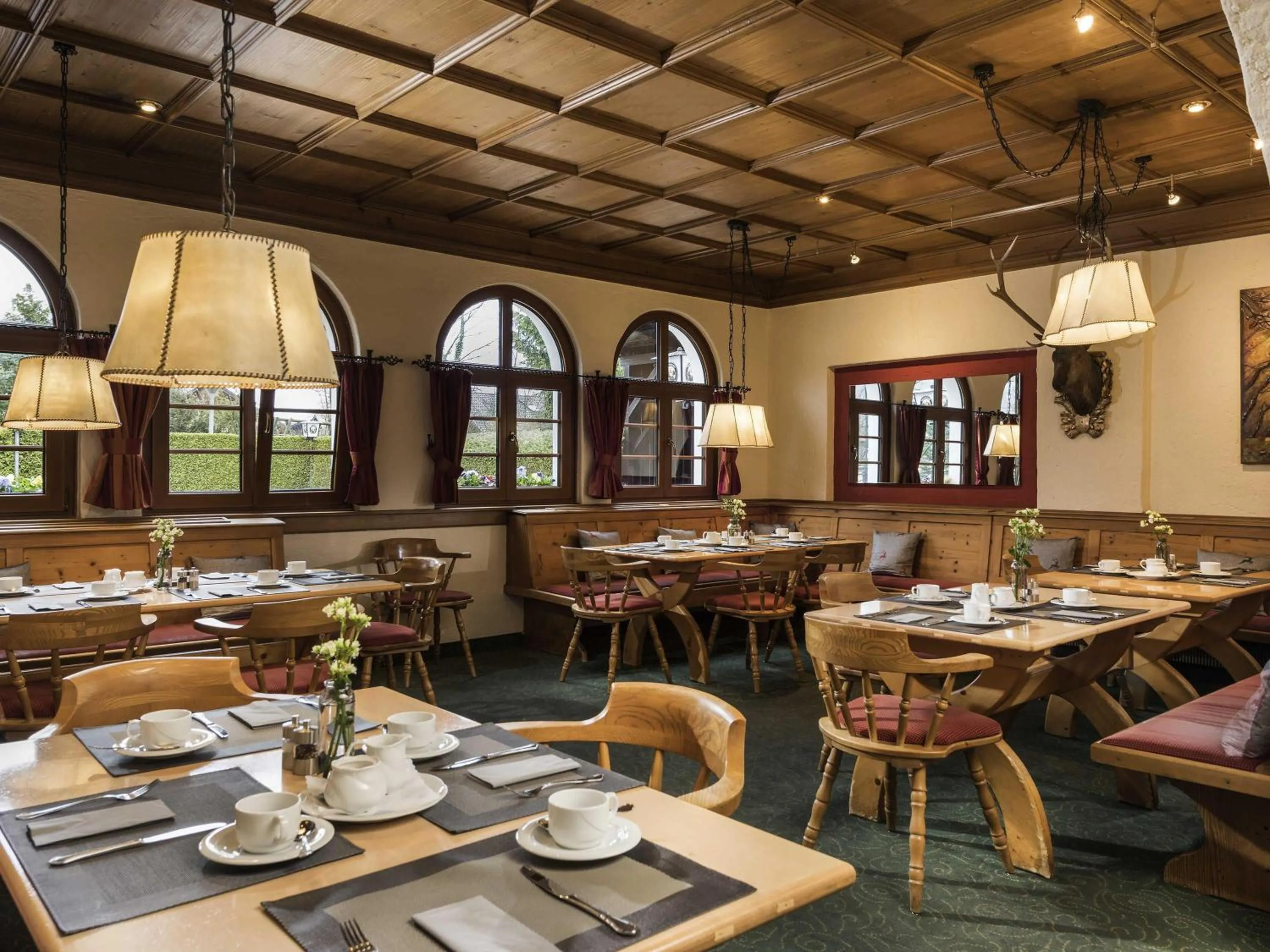 Restaurant/places to eat in Mercure Hotel Garmisch Partenkirchen