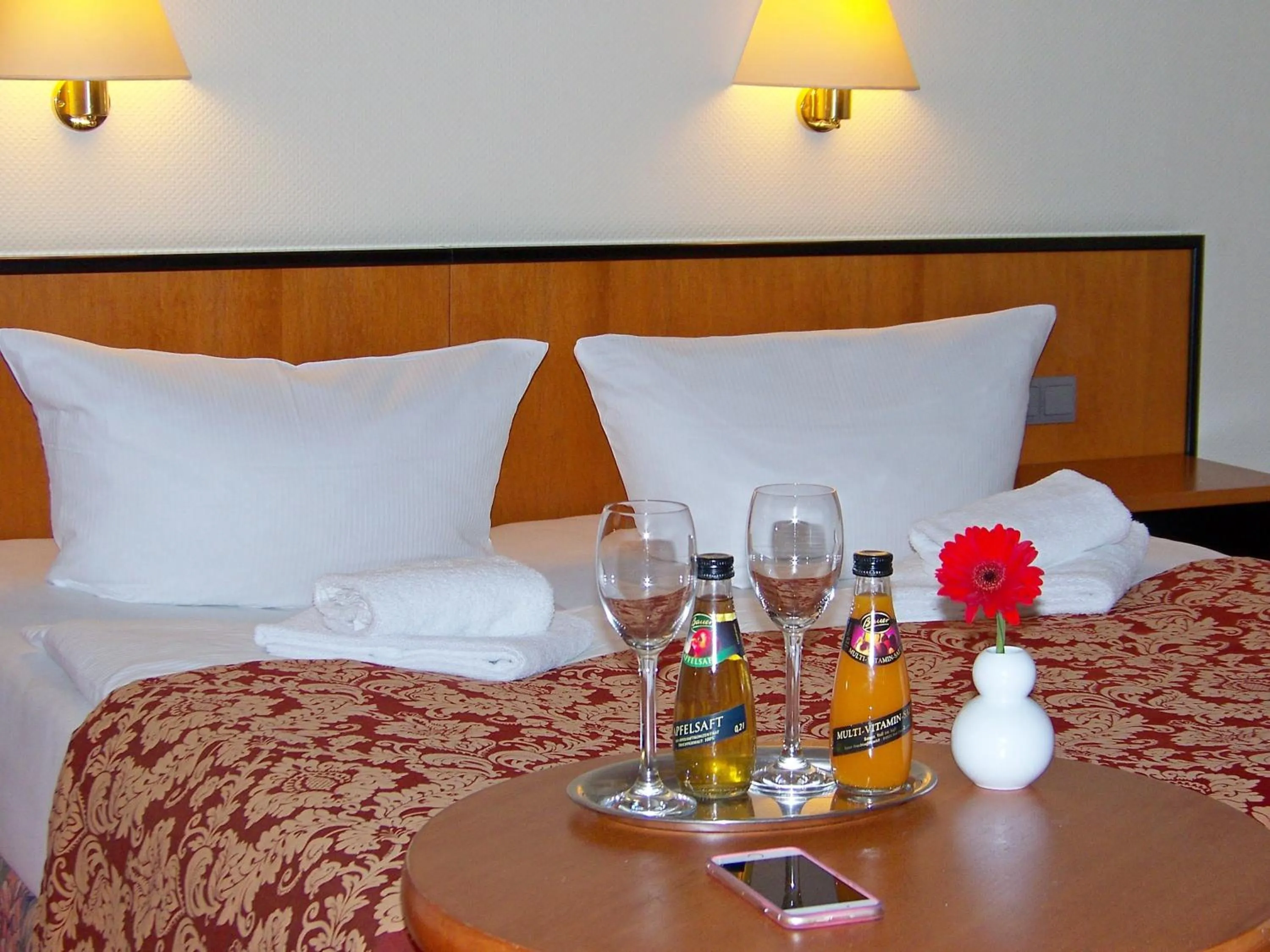 Living room, Bed in Hotel Amadeus ROYAL Berlin