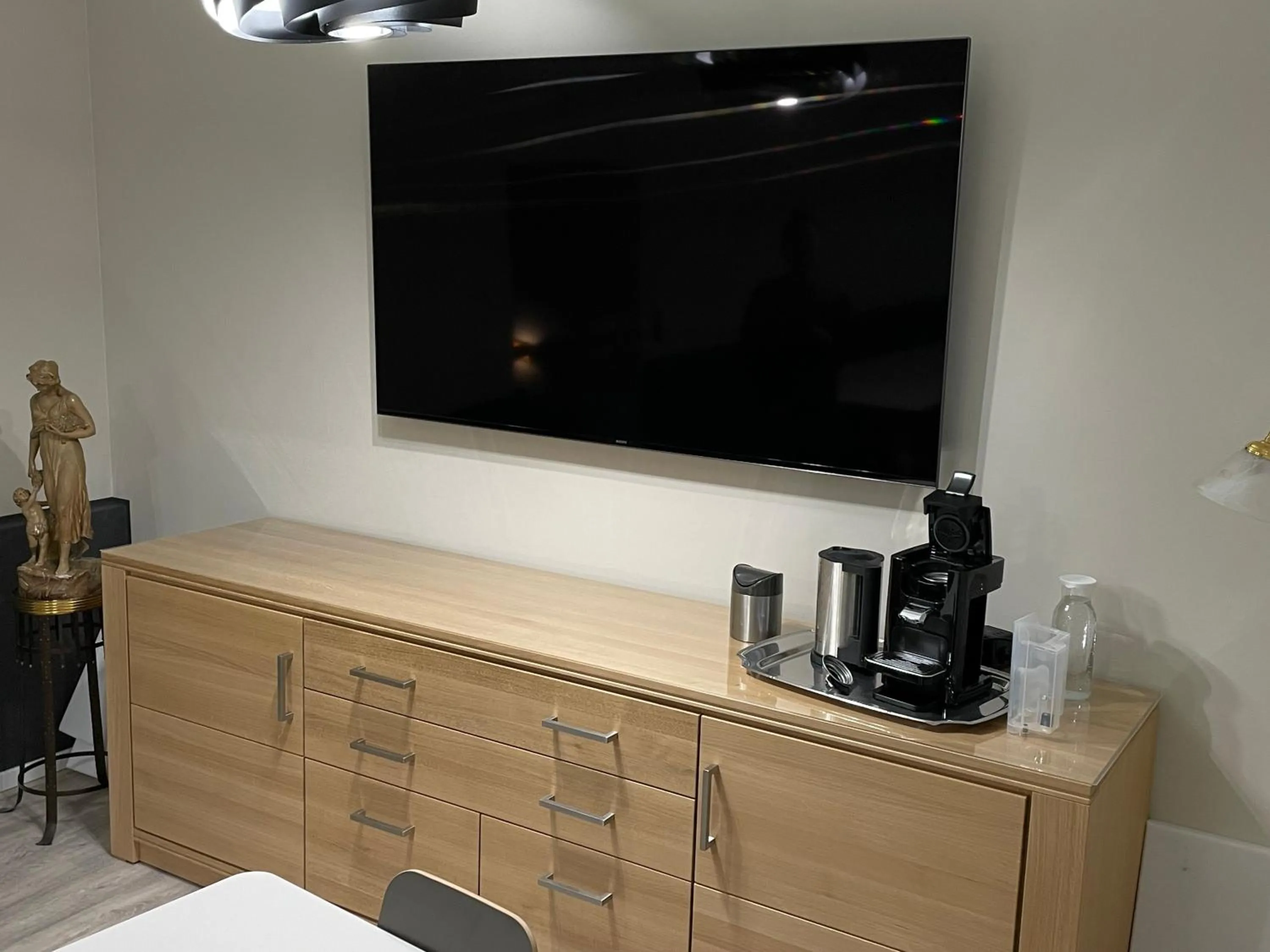 Coffee/tea facilities in Hotel-Restaurant Zum Onkel Jonathan