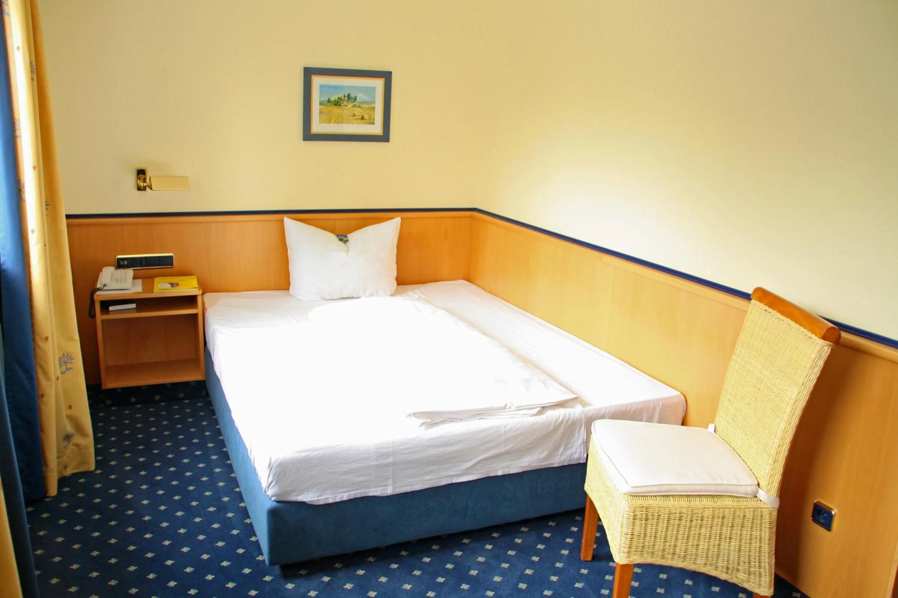 Bedroom, Bed in Wildpark Hotel
