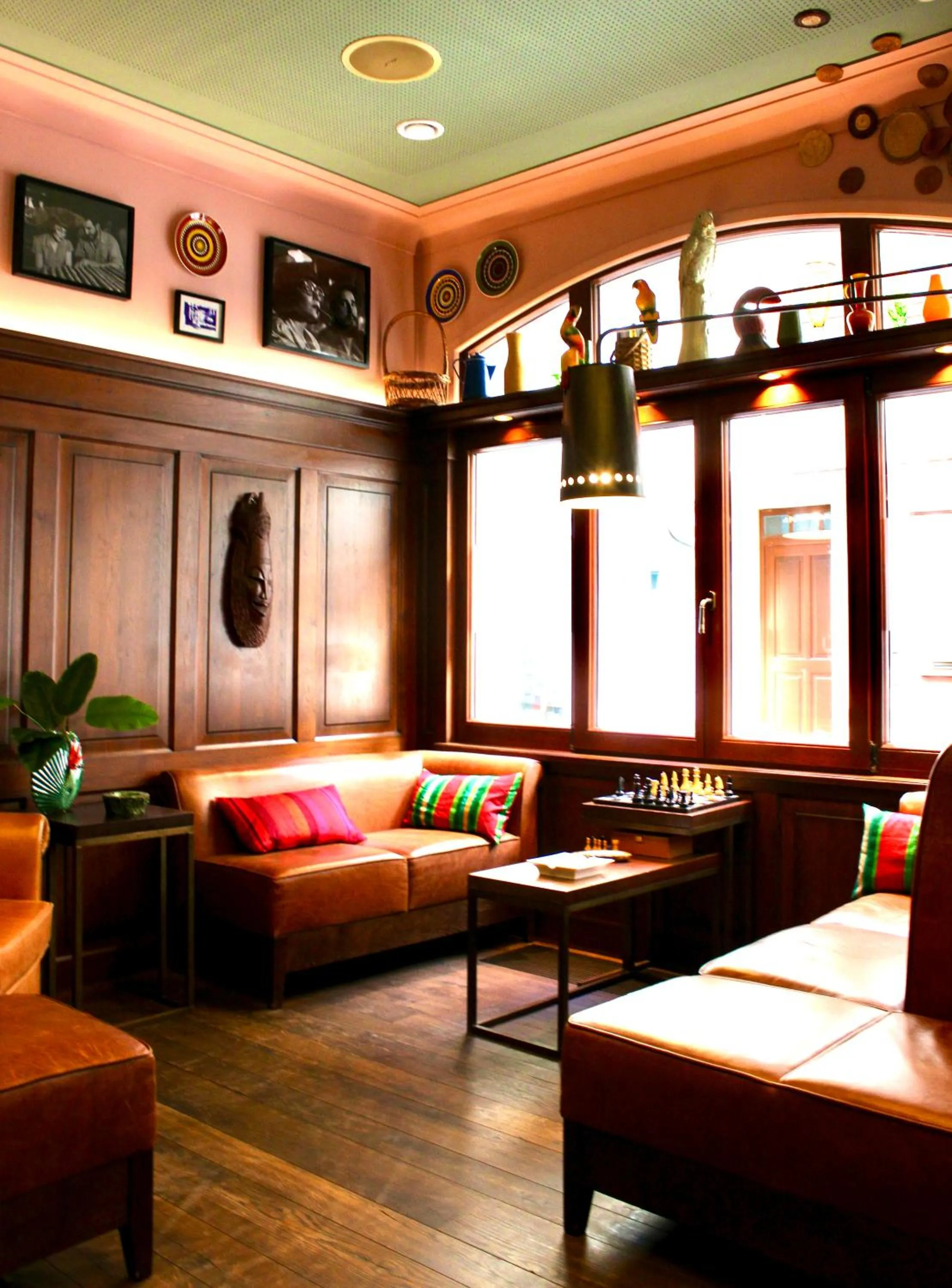 Seating area, Bed in Hotel Alma Am Anger