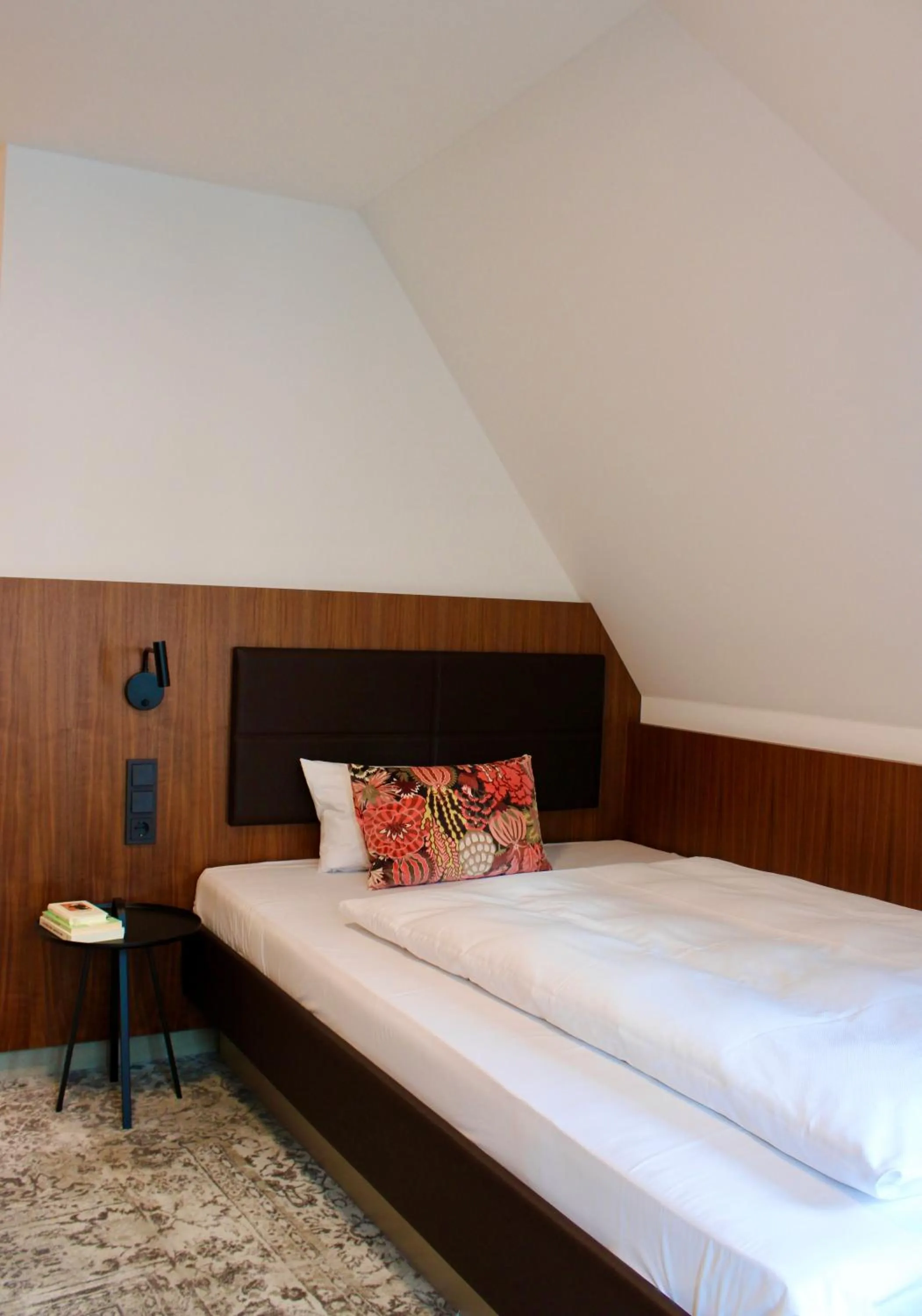 Photo of the whole room, Bed in Hotel Alma Am Anger