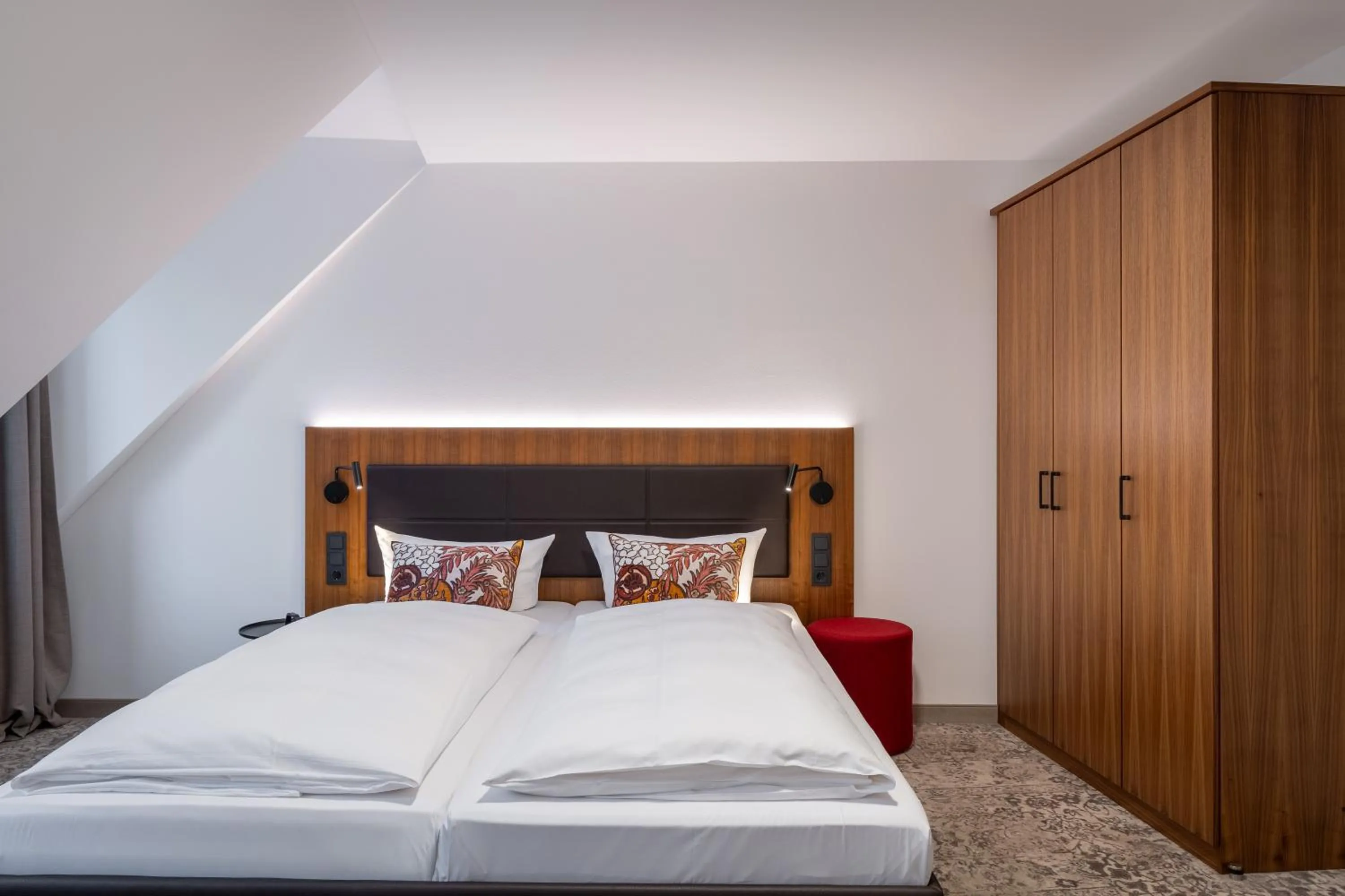 Photo of the whole room, Bed in Hotel Alma Am Anger