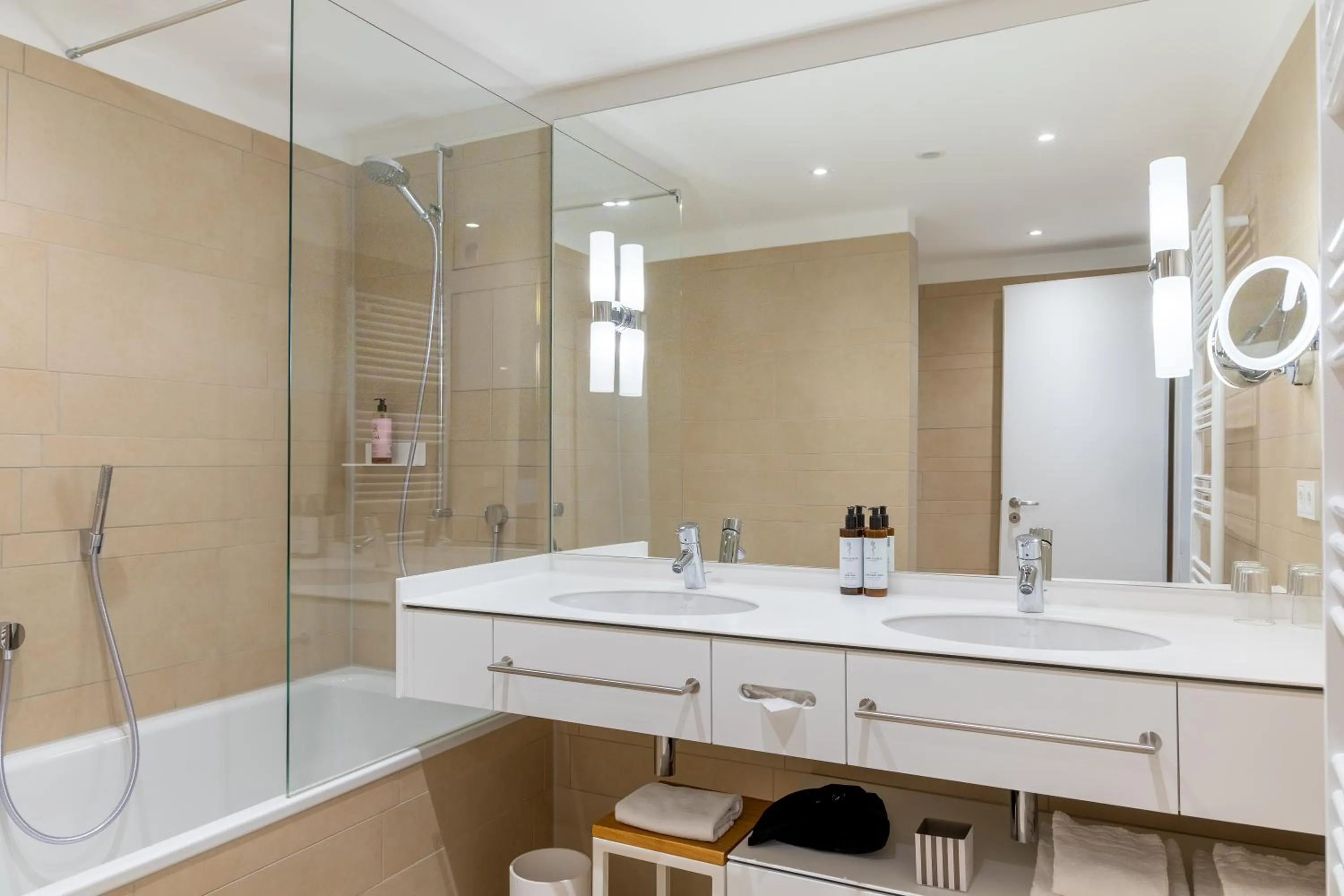 Bathroom in Hotel Alma Am Anger