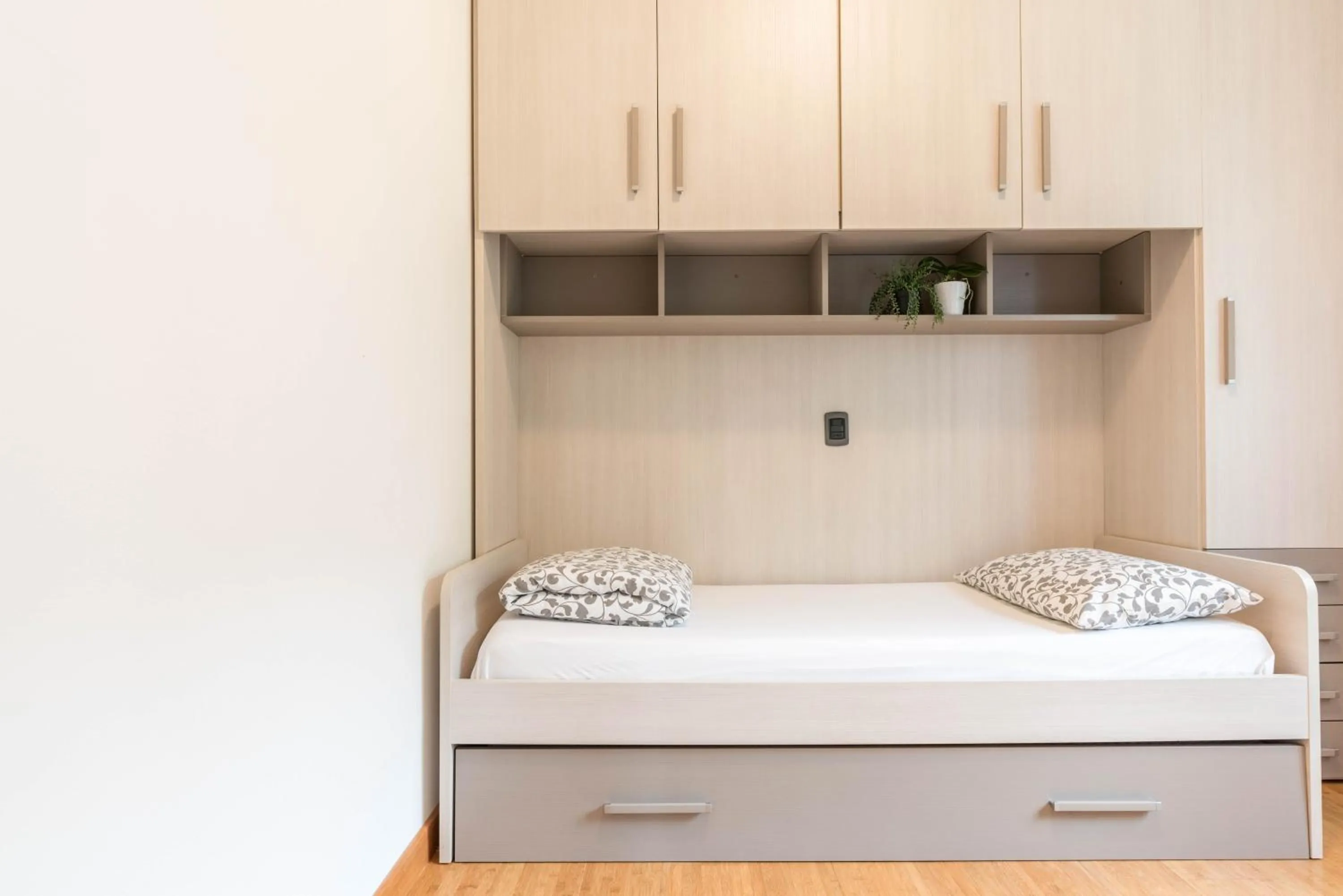 Living room, Bed in appartamento casa stefi n1