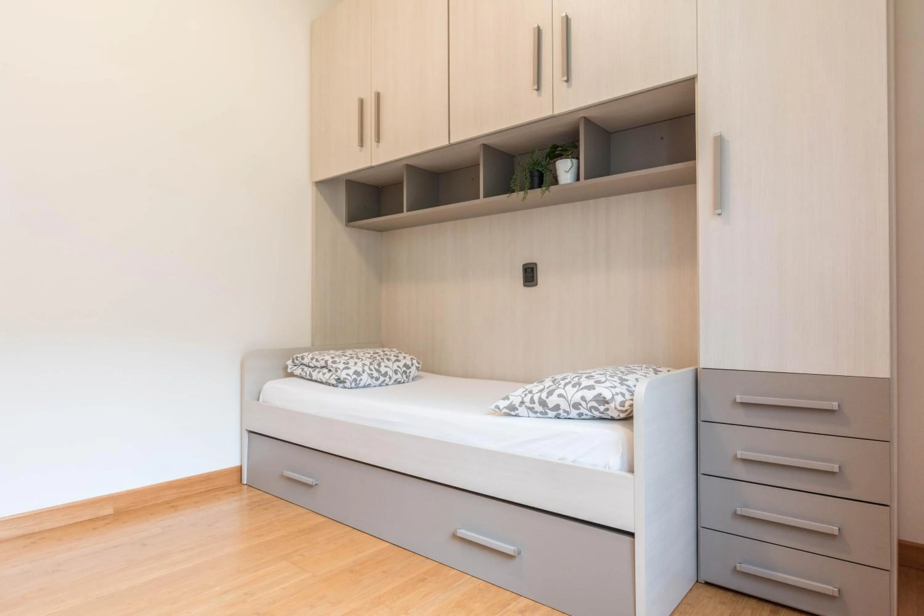 Living room, Bed in appartamento casa stefi n1