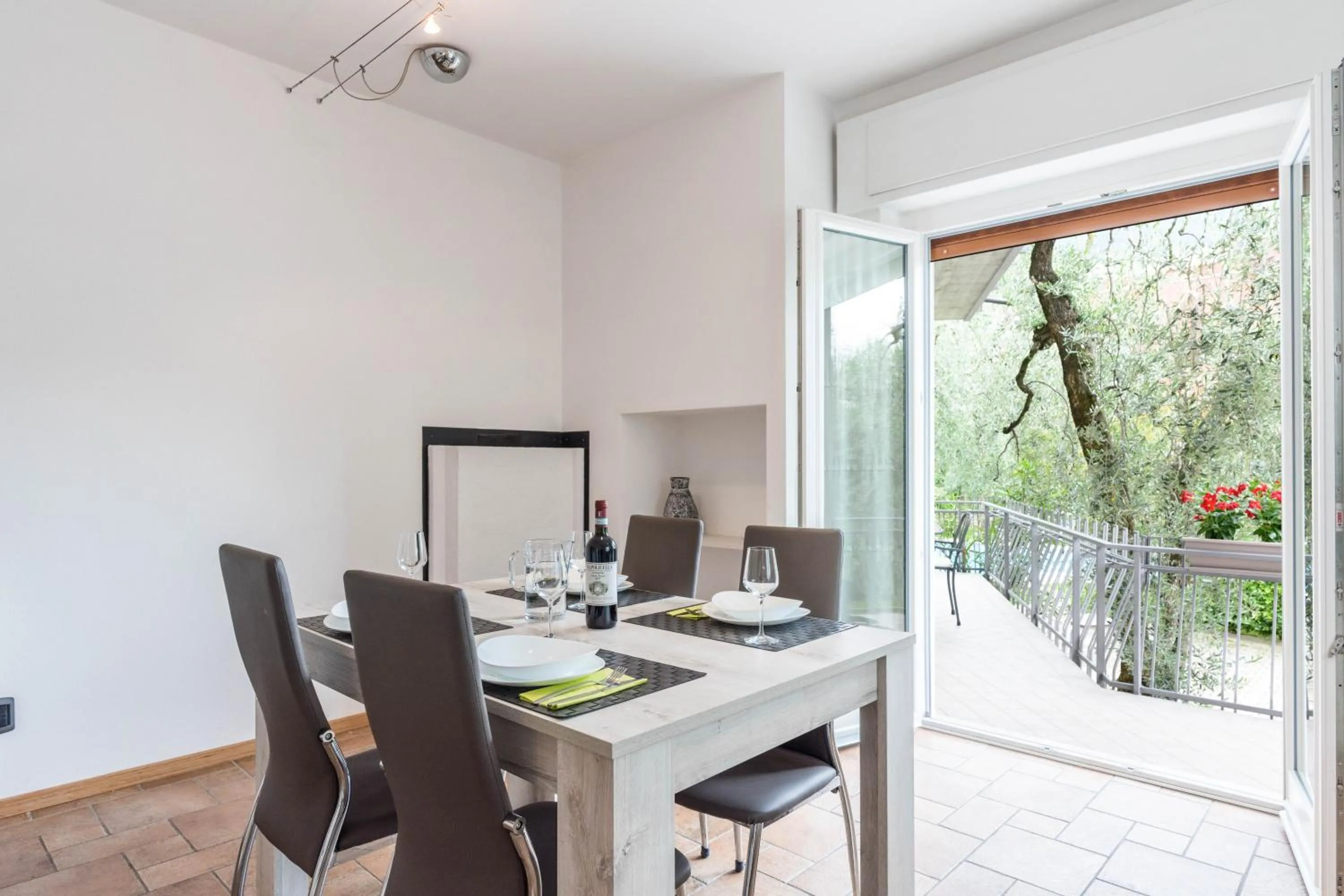 Property building in appartamento casa stefi n1