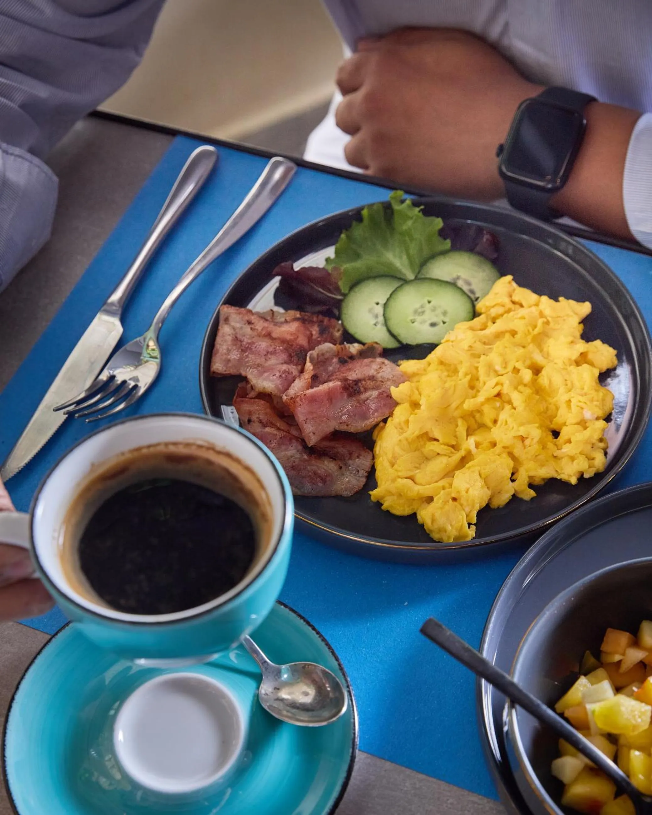 Restaurant/places to eat in Apollo Boutique Hotel