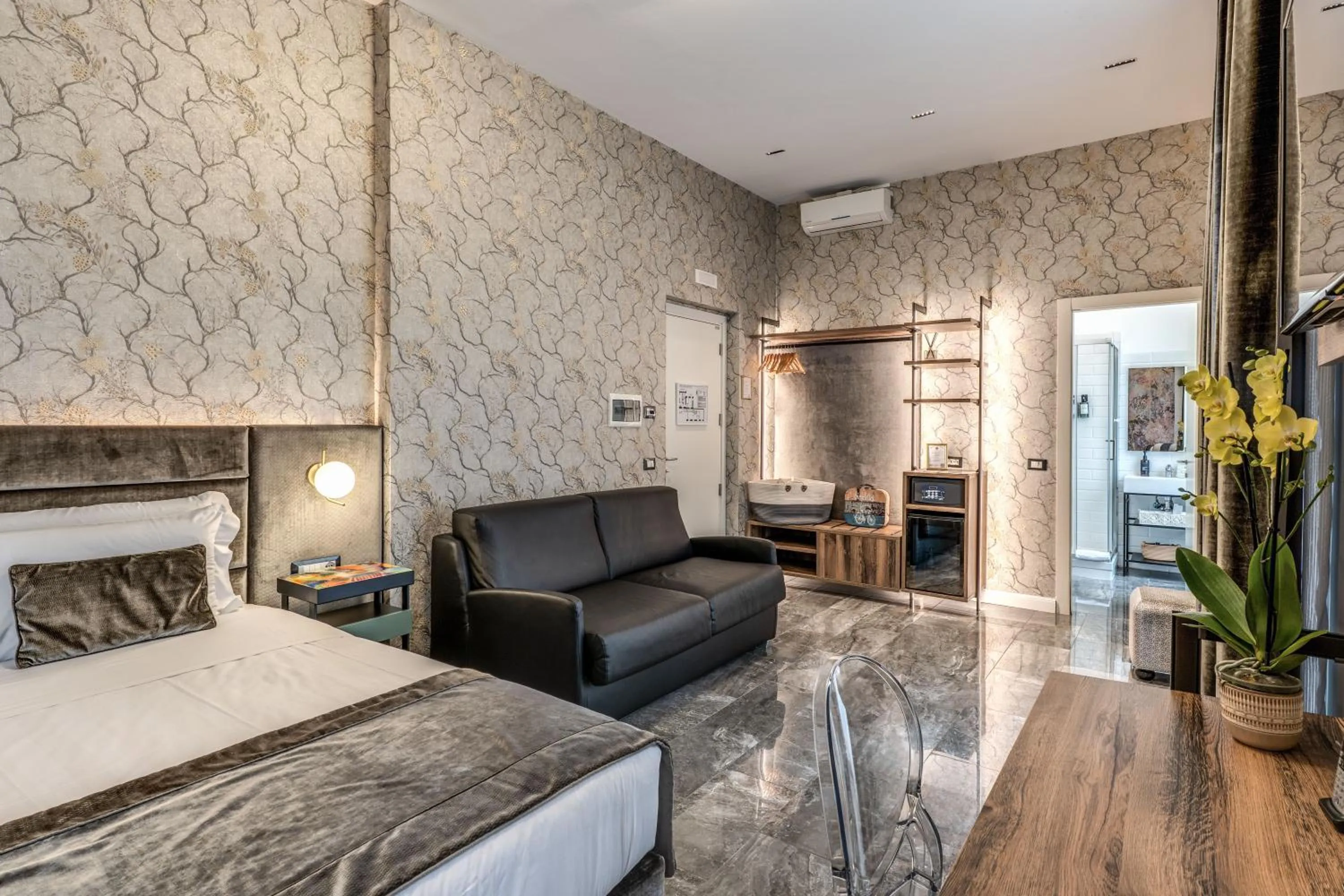 Bedroom, Bed in Apollo Boutique Hotel