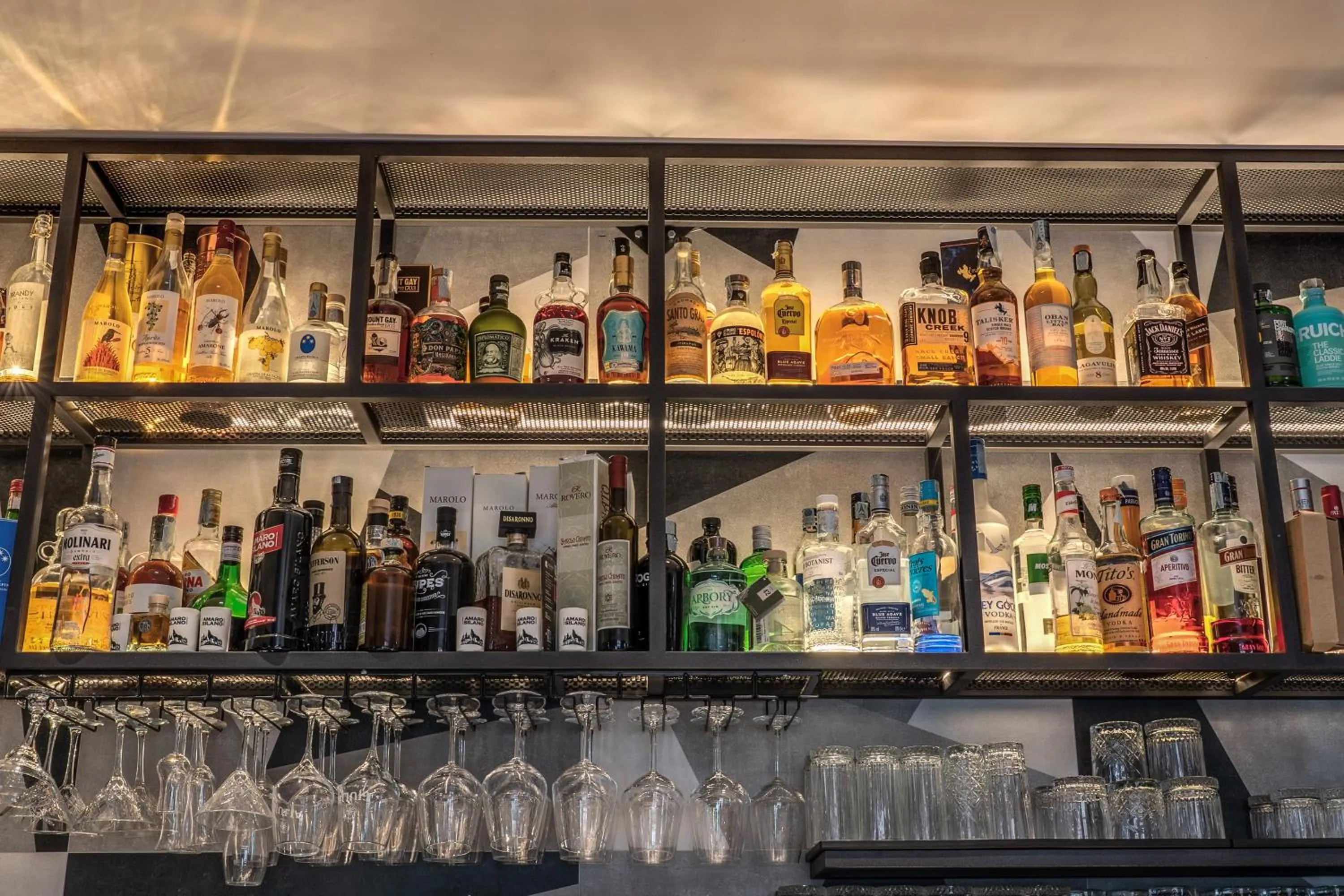 Lounge or bar in Apollo Boutique Hotel