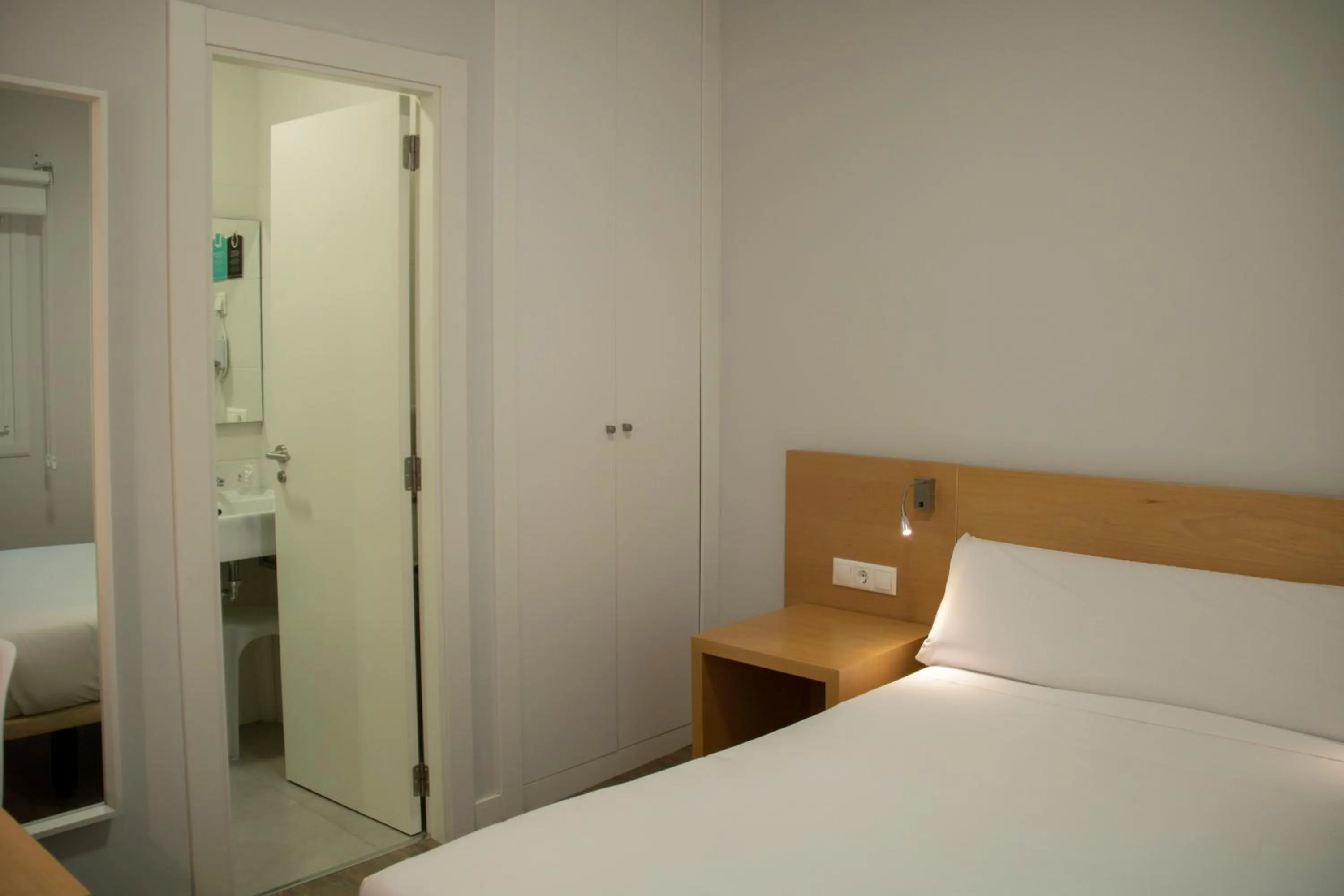 Bed in Alda Alborán Rooms