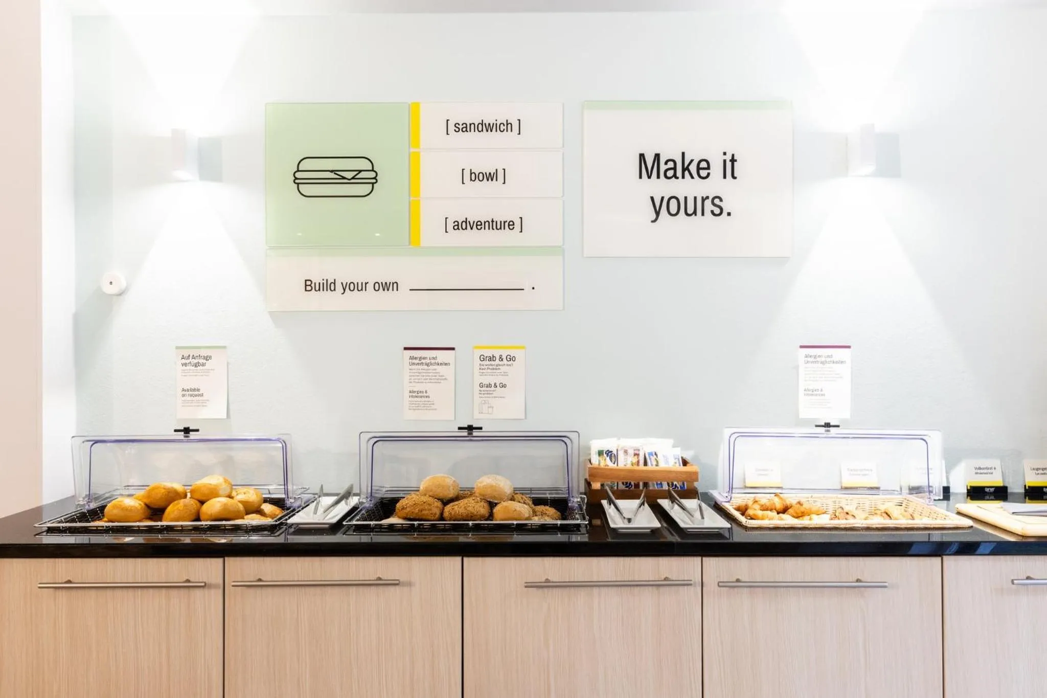 Restaurant/places to eat in Garner Hotel Oberhausen