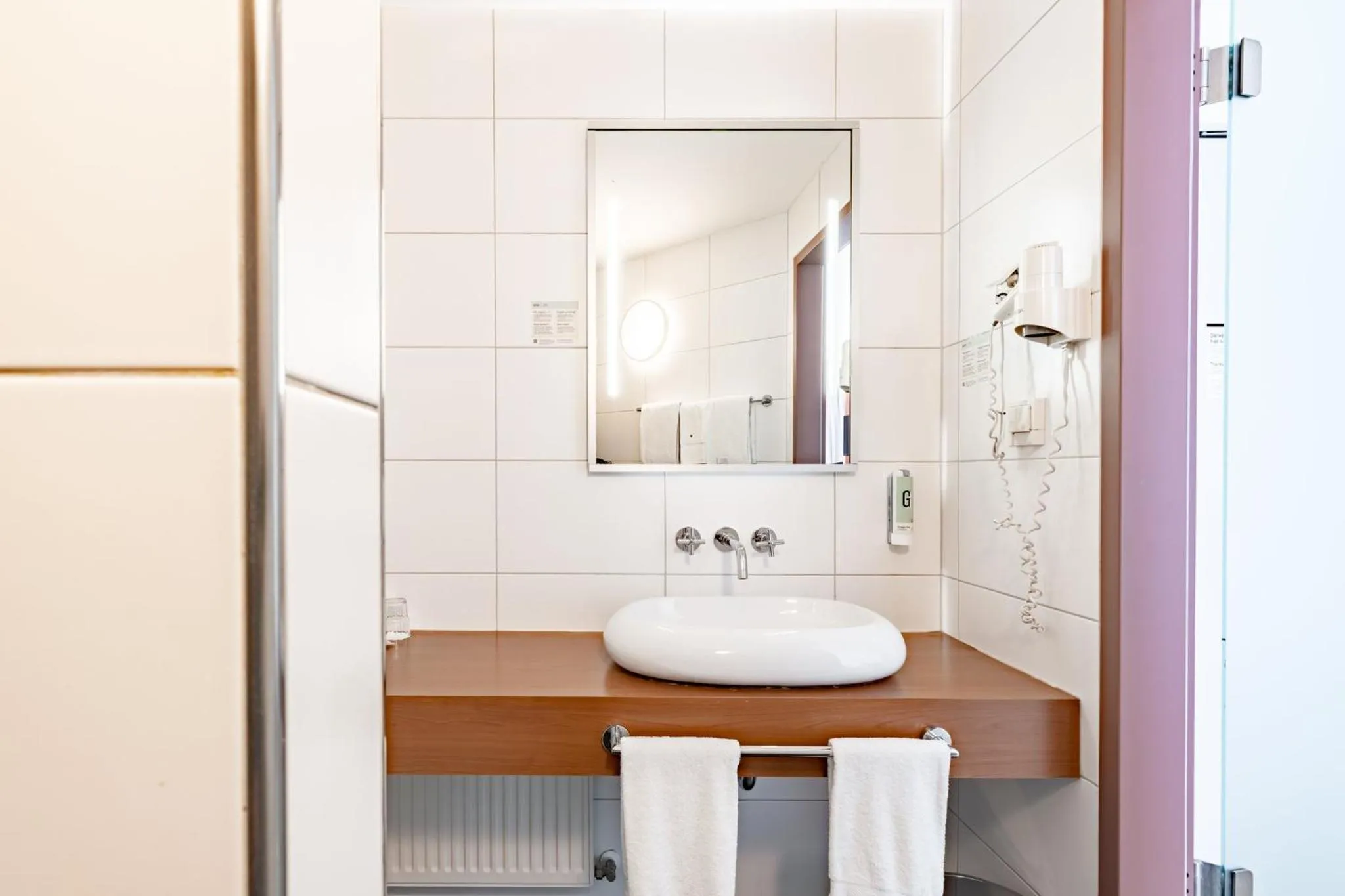 Bathroom in Garner Hotel Oberhausen