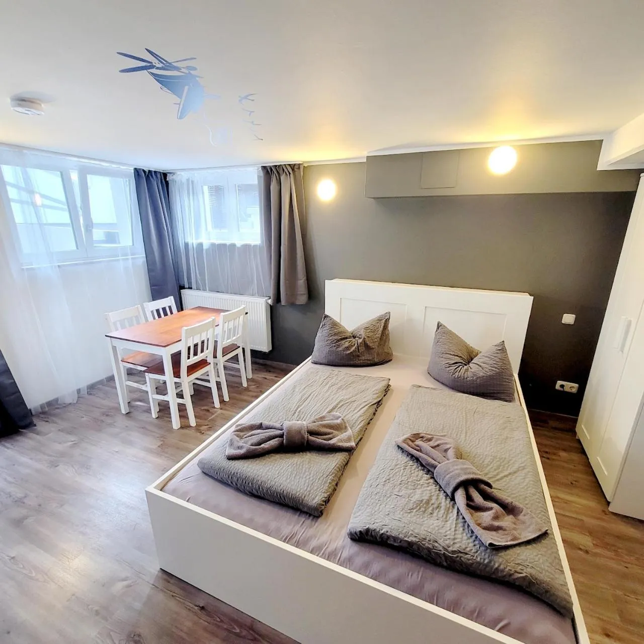 Bed in BnB Fliegerhaeusle Hagnau 24h Self Check In