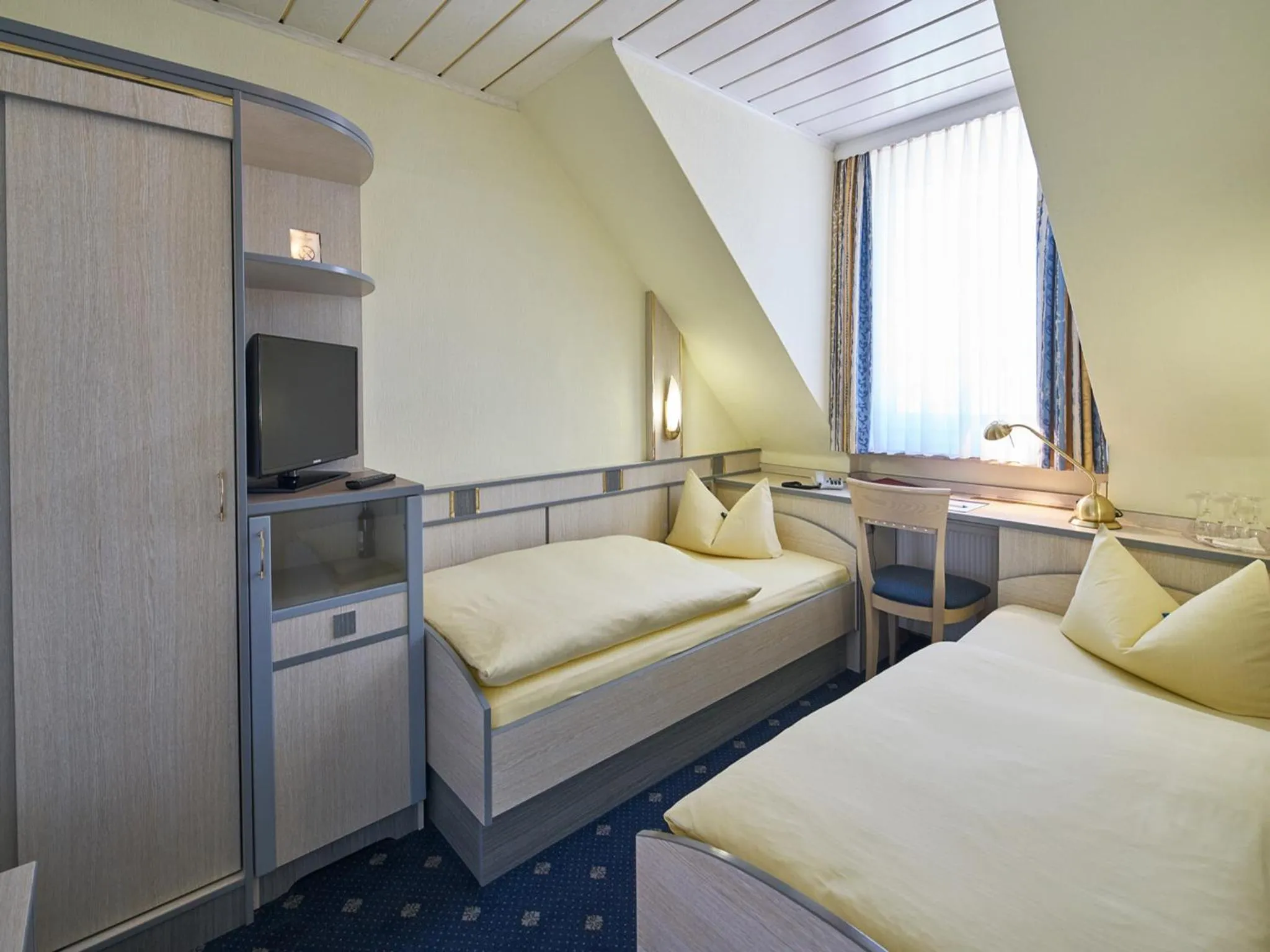 Bed in Hotel Alfa Zentrum