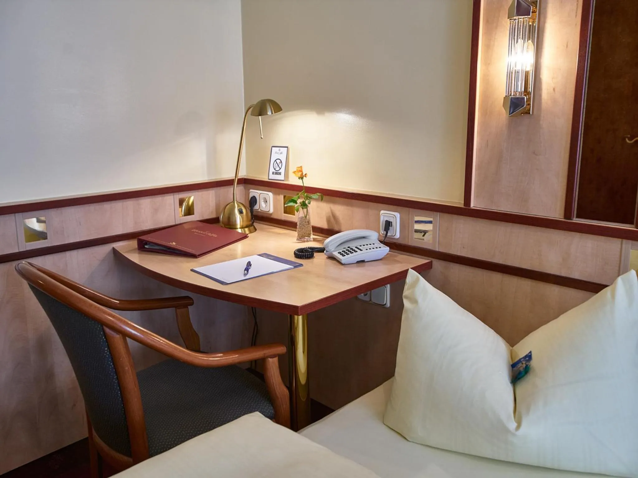 Bed in Hotel Alfa Zentrum