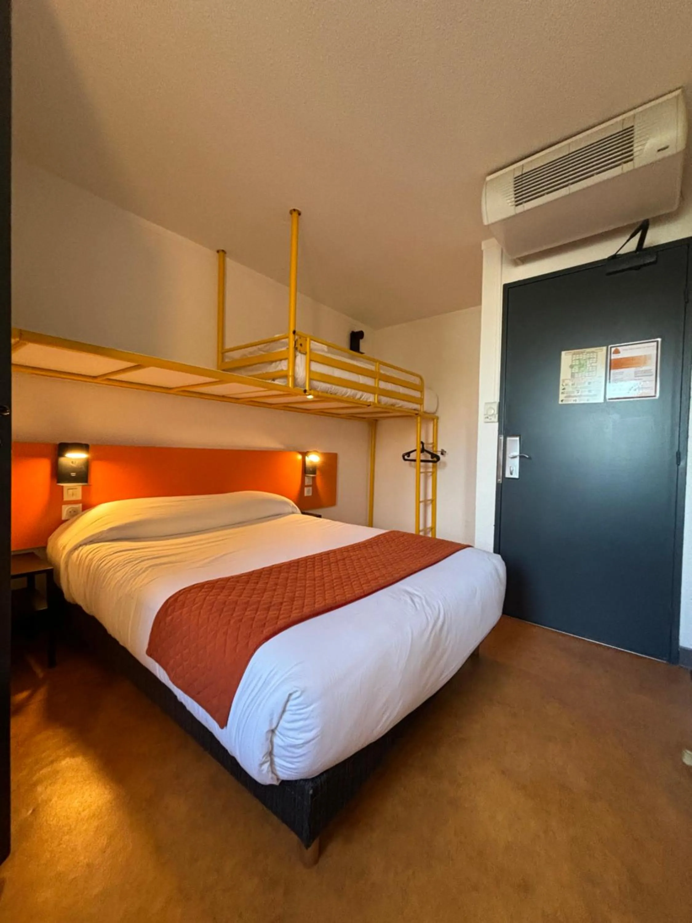 Bed in Face West Le Pontet