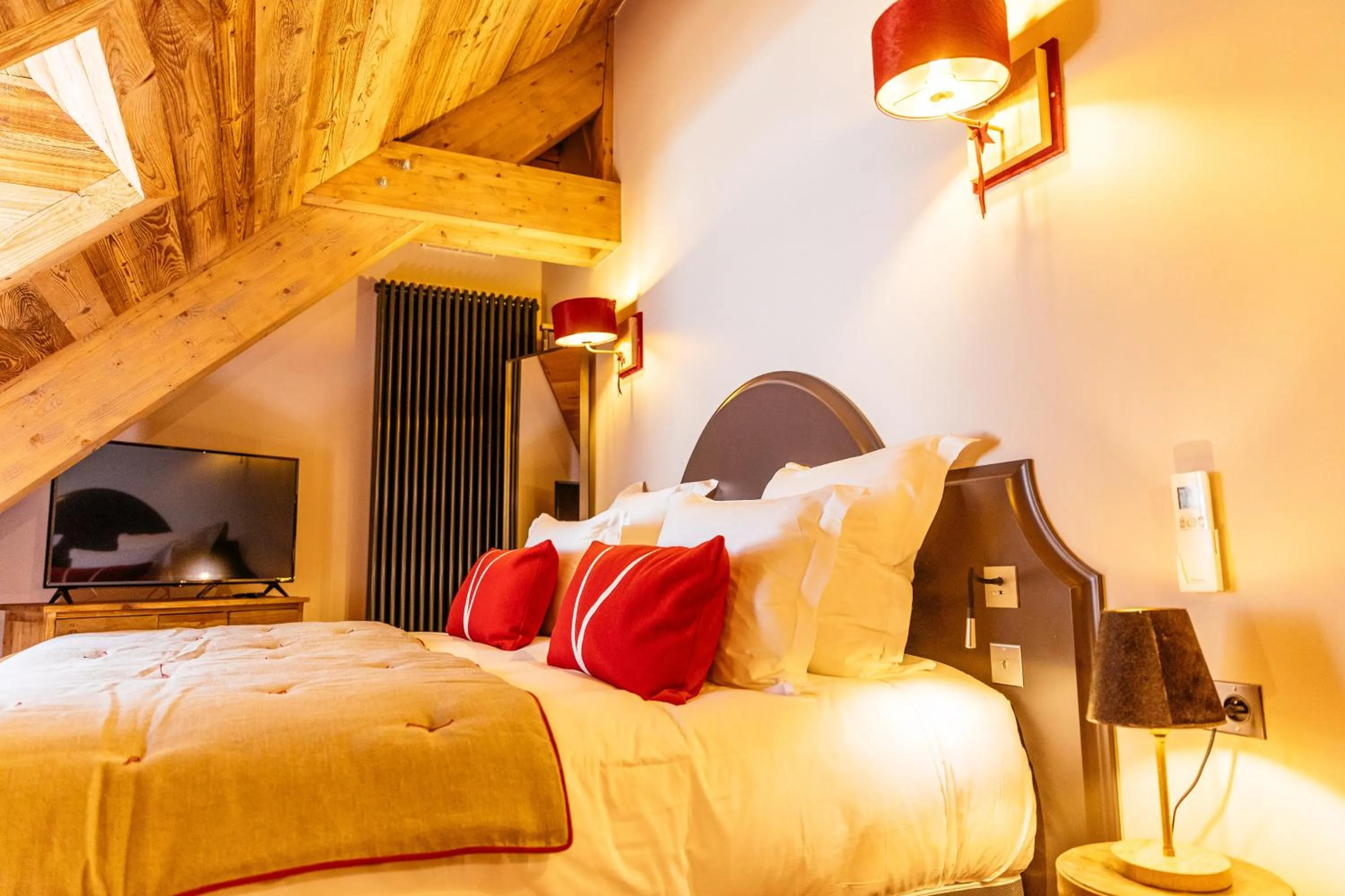 Bed in Hotel Le V de Vaujany