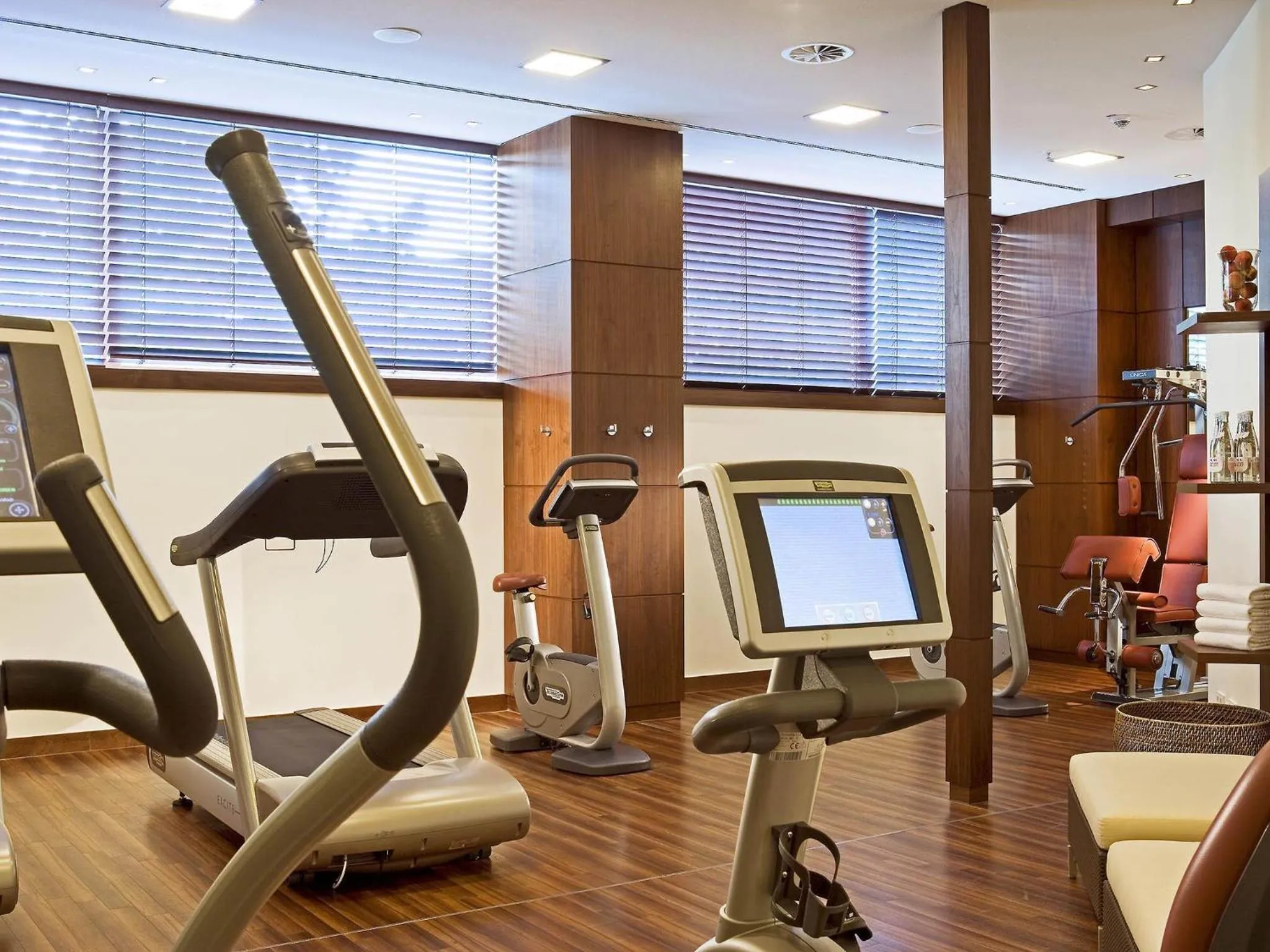 Fitness centre/facilities in Pullman Cologne