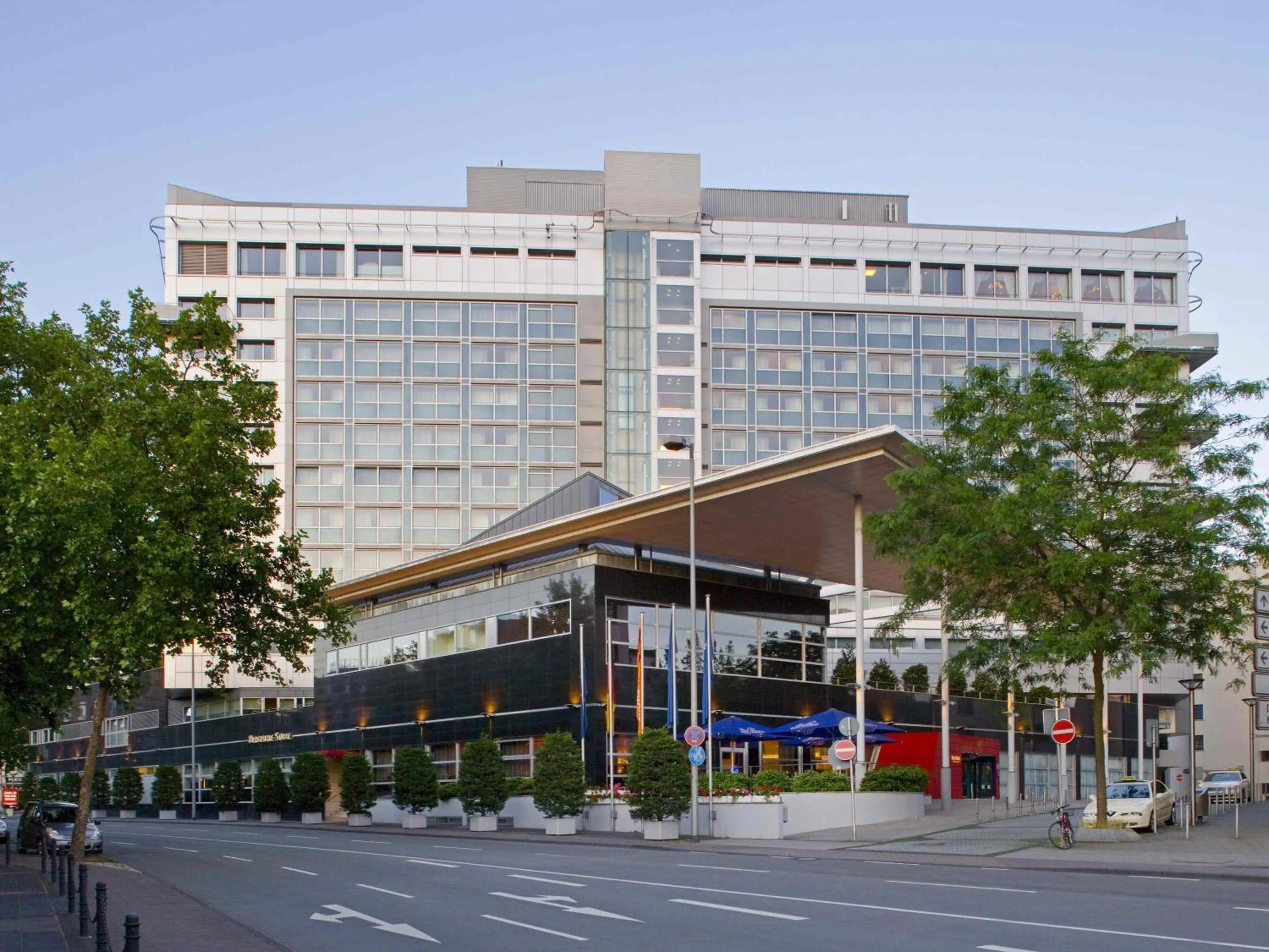 Property building in Pullman Cologne