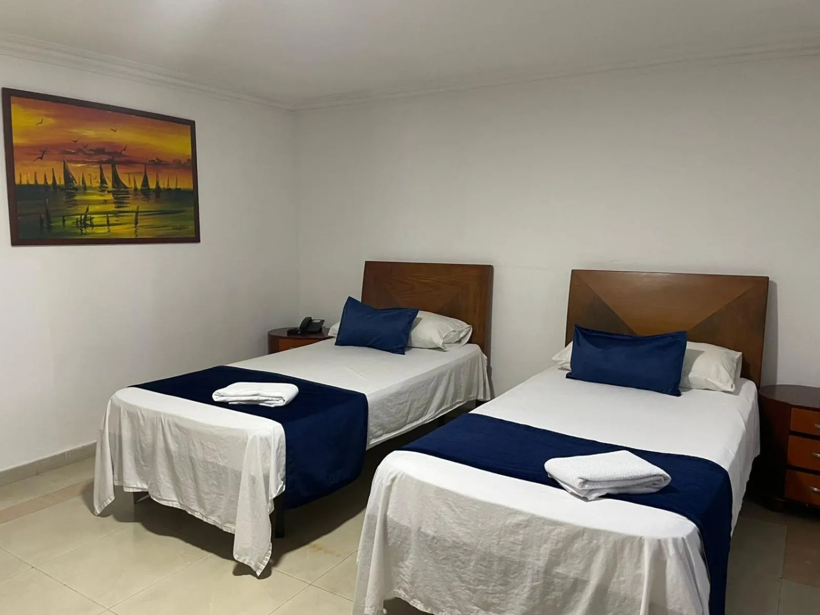 Photo of the whole room in Hotel Charthon Barranquilla