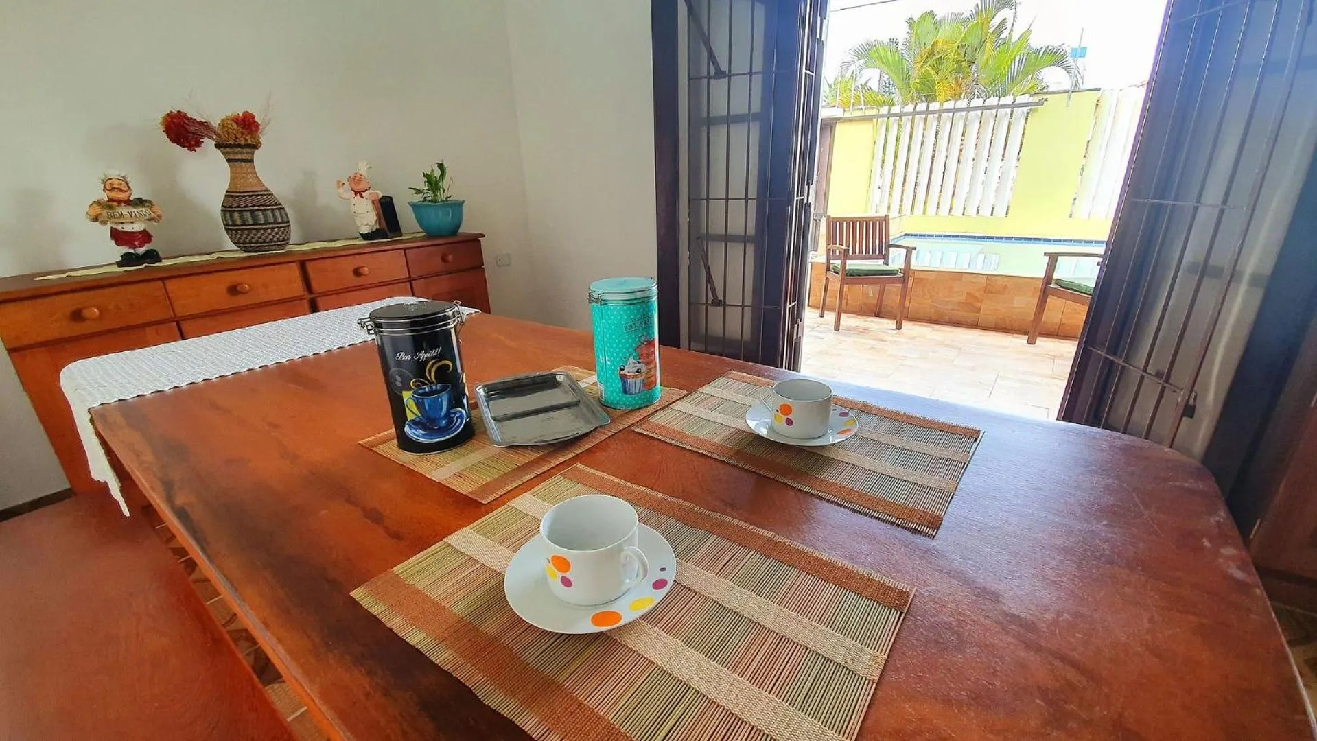 Dining area in Elegante com lareira, Piscina, Área Gourmet, Bilhar, Wi-Fi, SmartTV