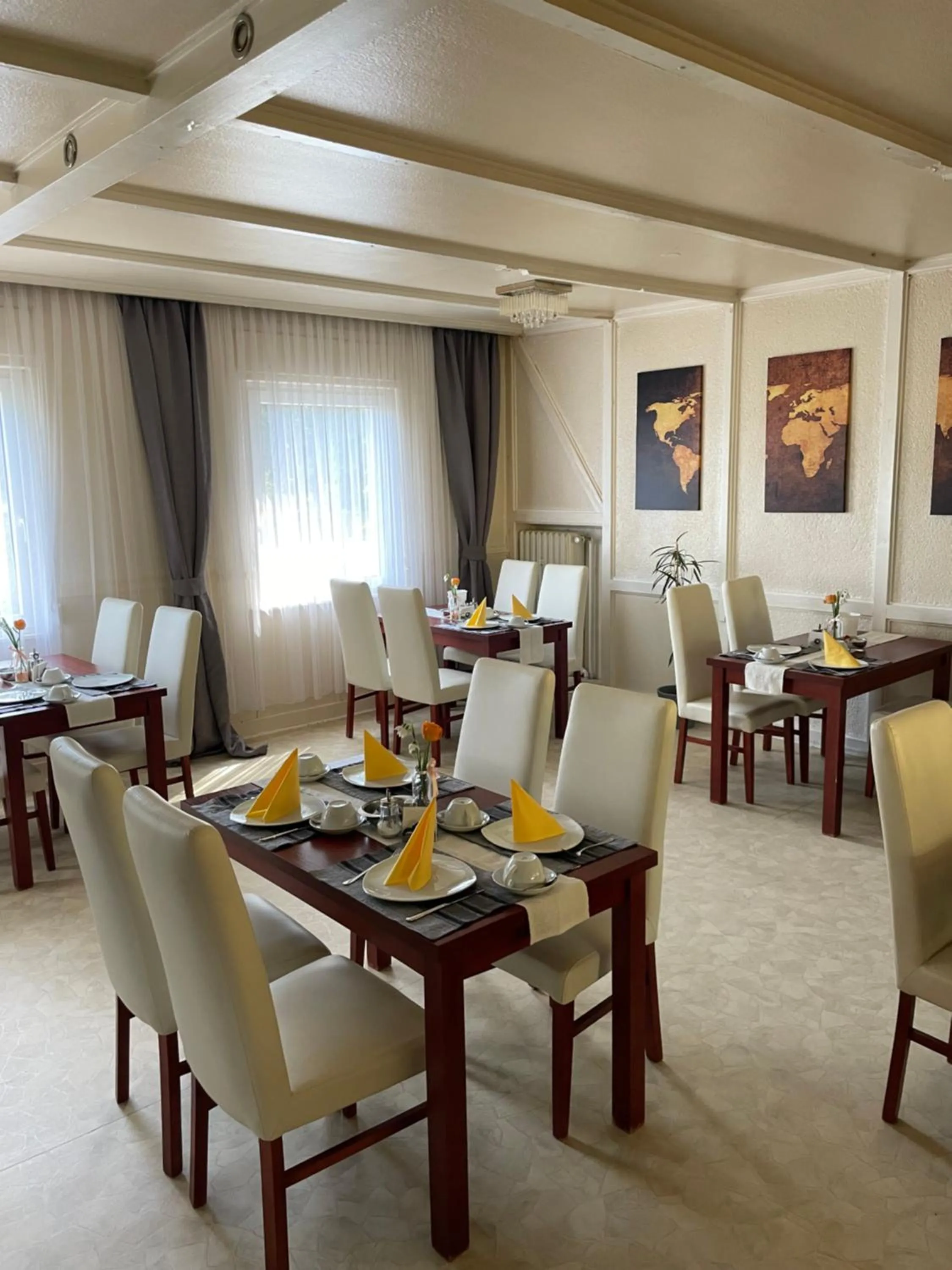 Dining area in Hotel Schäfer