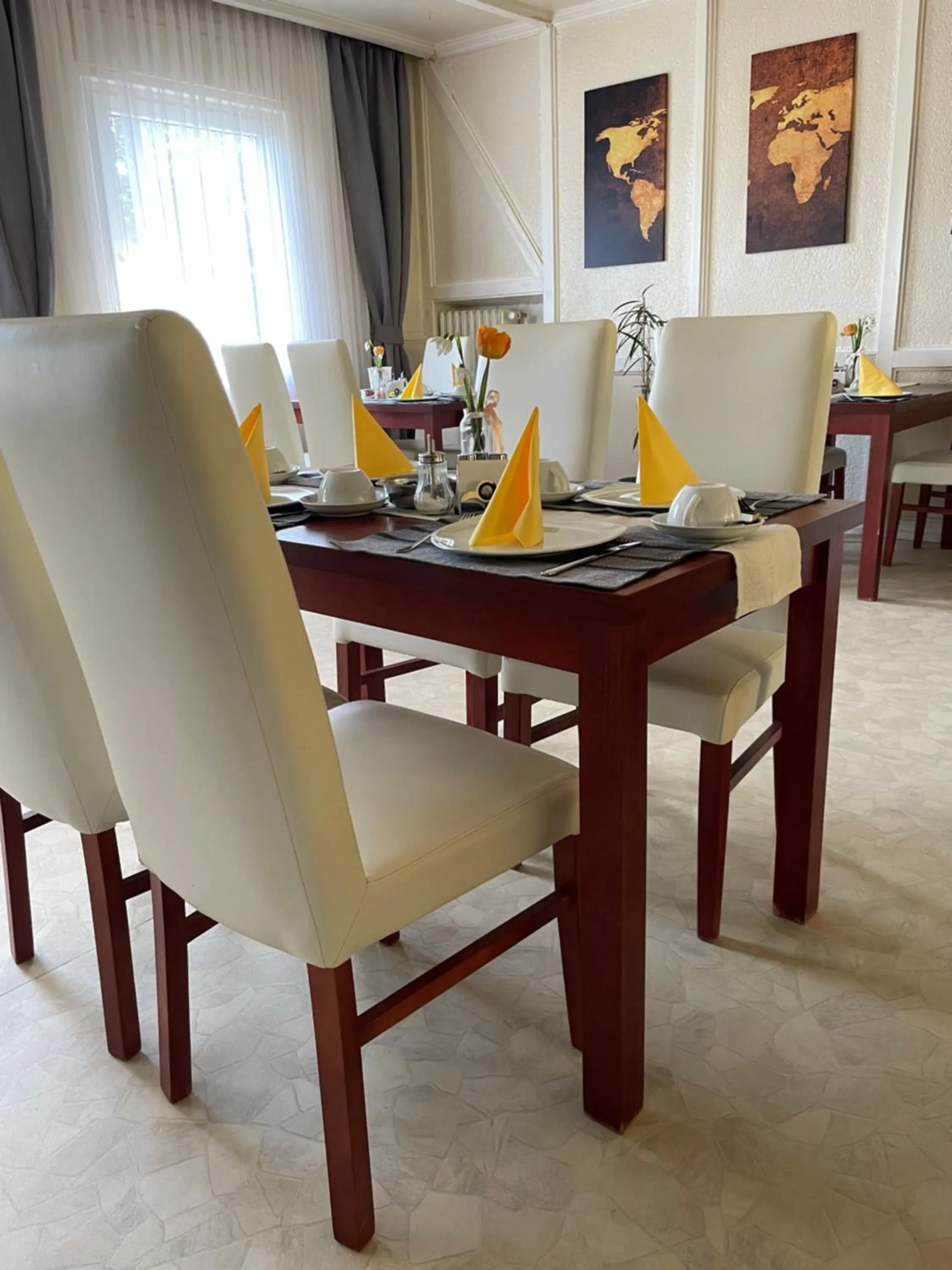 Dining area in Hotel Schäfer