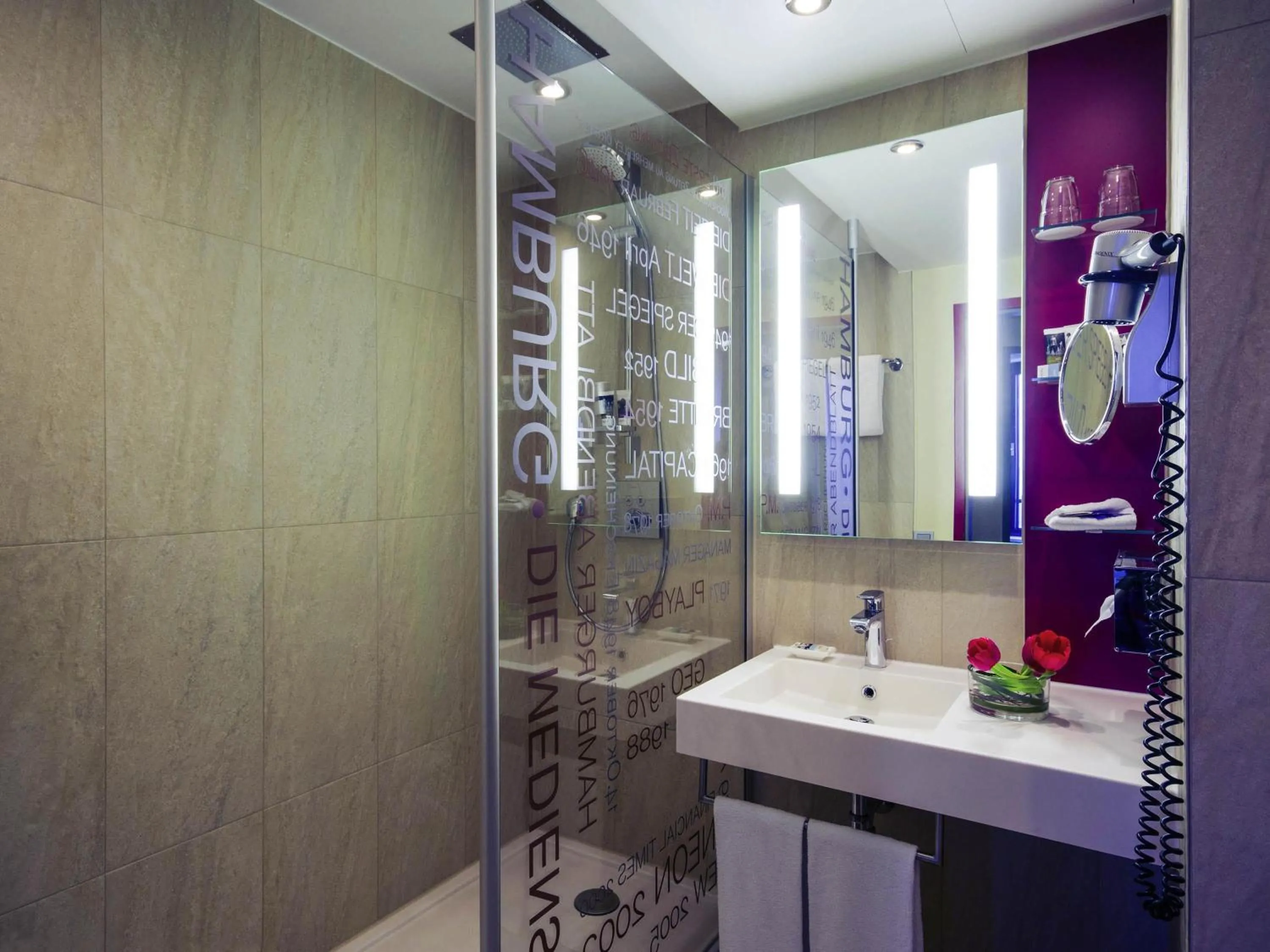 Bedroom in Mercure Hotel Hamburg City