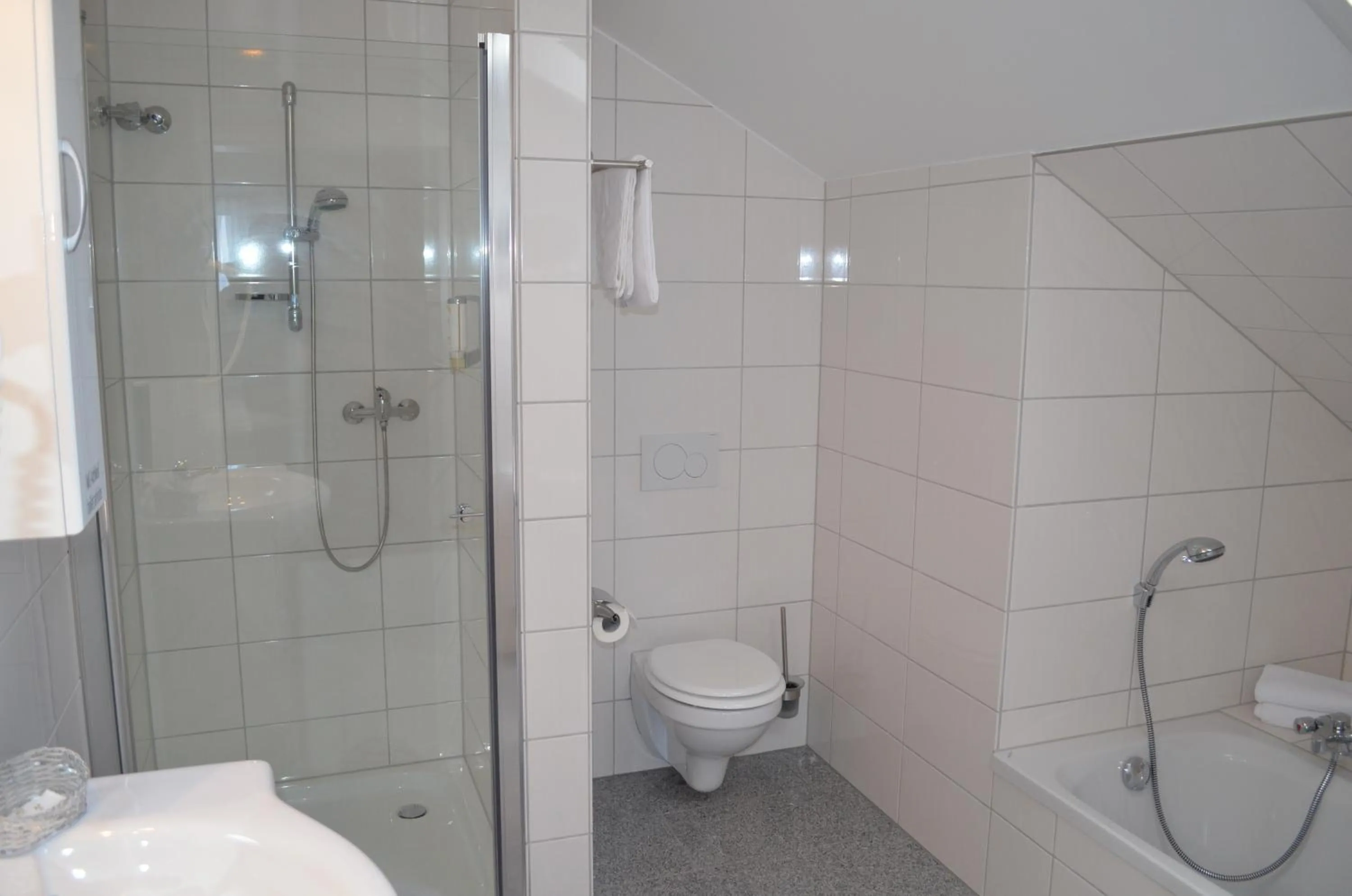 Bathroom in Gästehaus Wilgersdorf GmbH