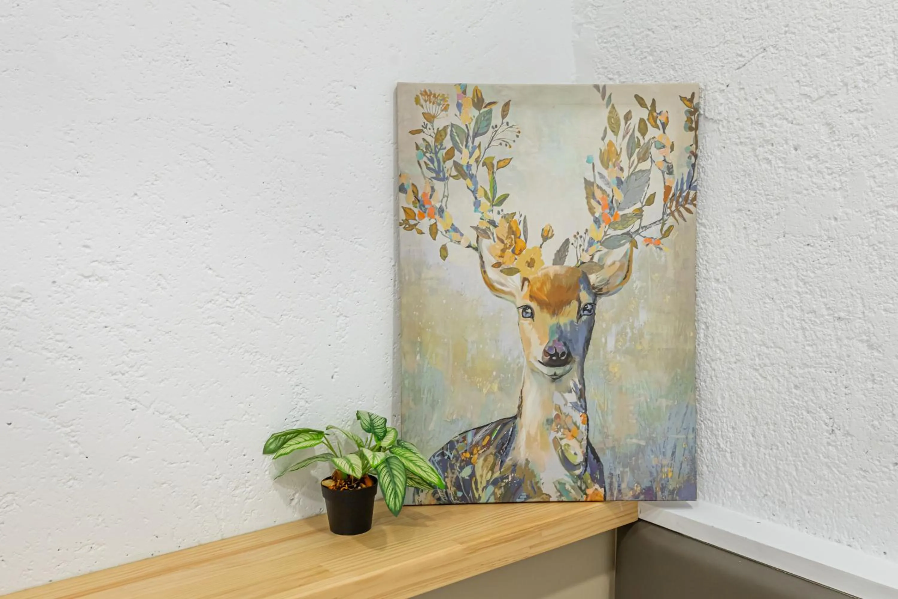 Decorative detail in 35.5 Inn