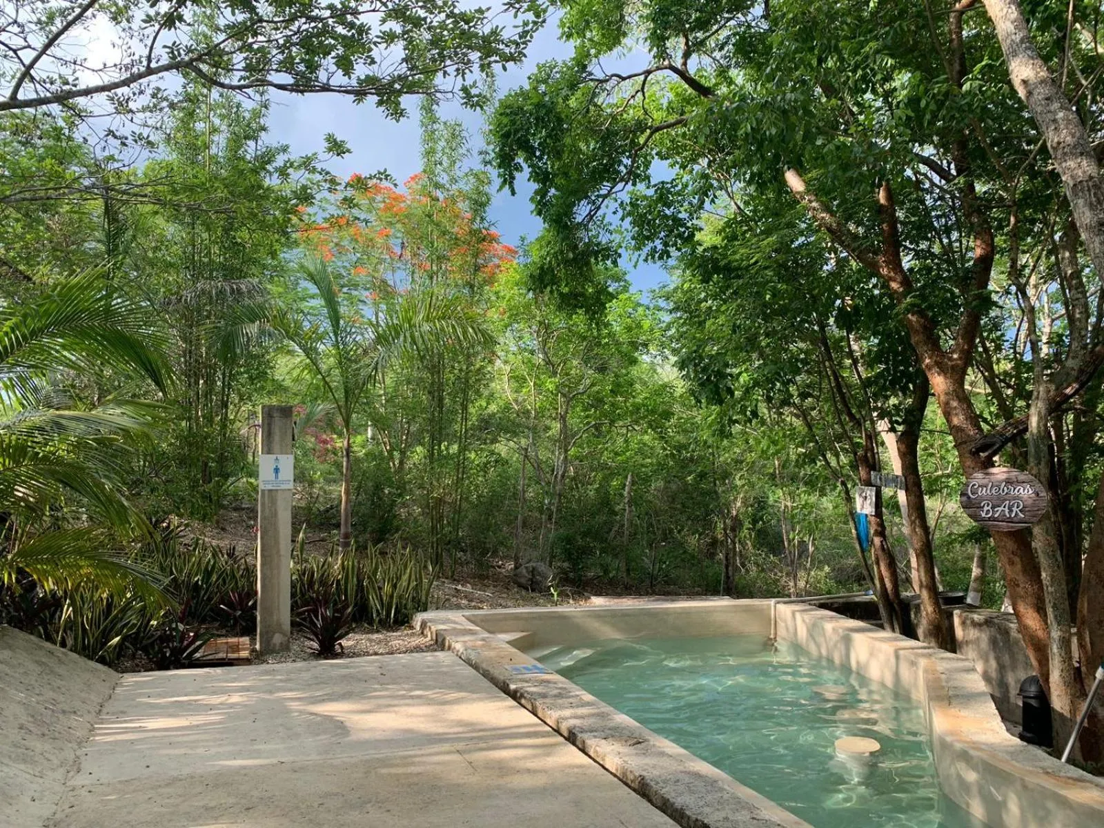 Spring in El Encanto - Hotel Boutique