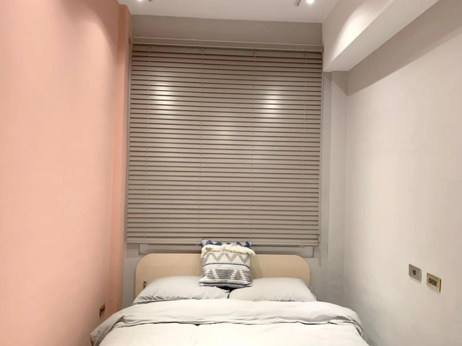 Bed in Spring Guest House